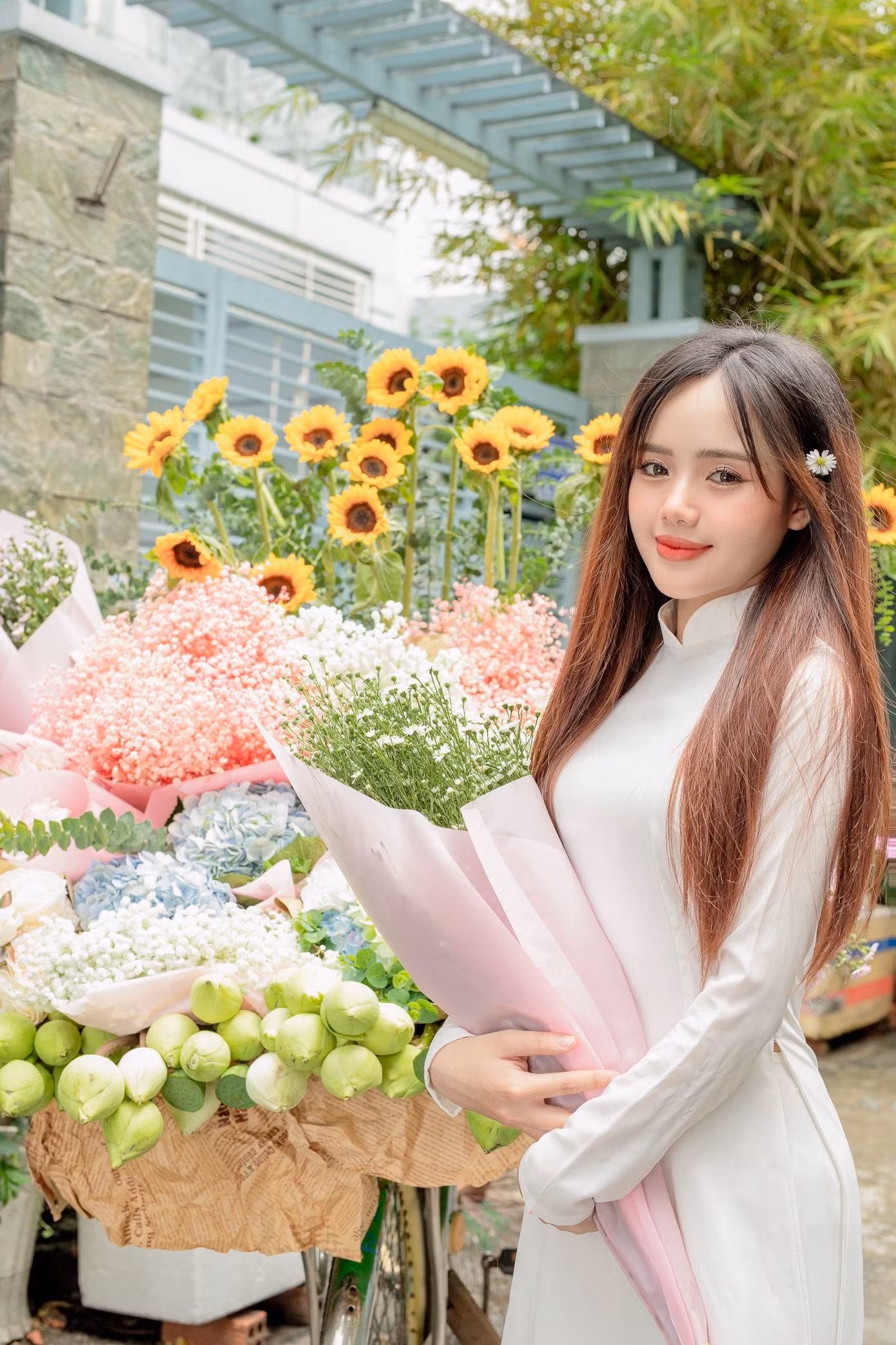 Vì là vừa học vừa làm, vậy nên Khánh Linh cũng gặp phải tương đối nhiều khó khăn.