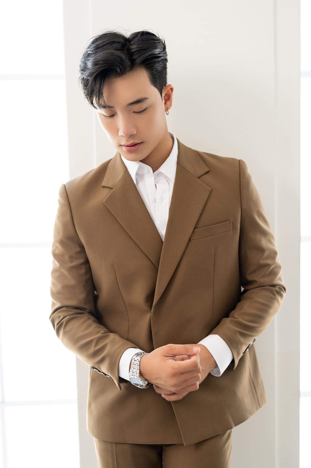 Đối với Lê Hưng, nếu đã là công việc bản thân yêu thích và mong muốn phát triển, sẽ không có gì là áp lực. Đối với Lê Hưng, nếu đã là công việc bản thân yêu thích và mong muốn phát triển, sẽ không có gì là áp lực.