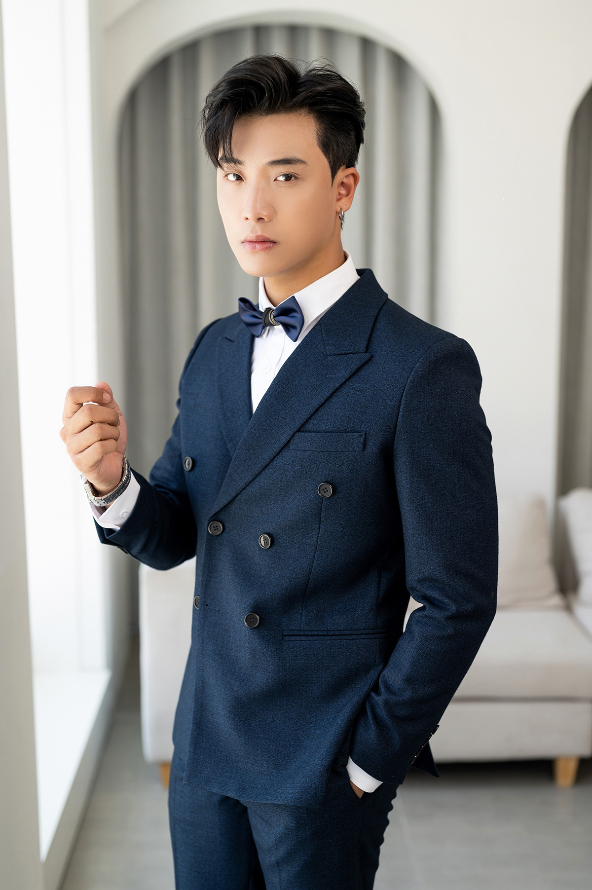 Lê Tiến Hưng (sinh năm 2001) đang là người mẫu ảnh tự do. Lê Tiến Hưng (sinh năm 2001) đang là người mẫu ảnh tự do.