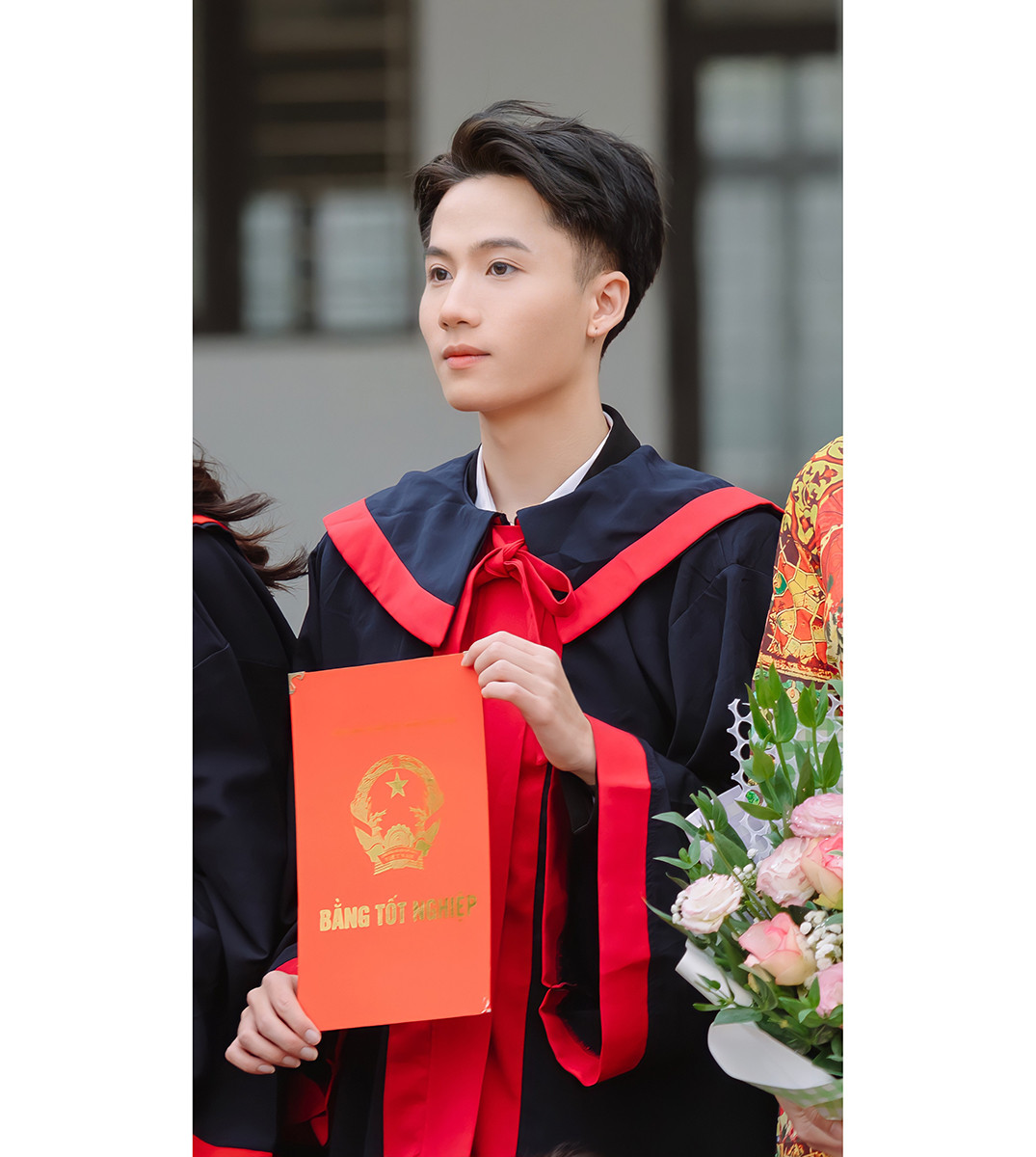 Luôn cố gắng, nỗ lực thay đổi để thành công, mục đích chính của Thăng Long là thực hiện được ước mơ của bản thân, có thể mua được những gì mà mẹ cậu bạn muốn. Luôn cố gắng, nỗ lực thay đổi để thành công, mục đích chính của Thăng Long là thực hiện được ước mơ của bản thân, có thể mua được những gì mà mẹ cậu bạn muốn.