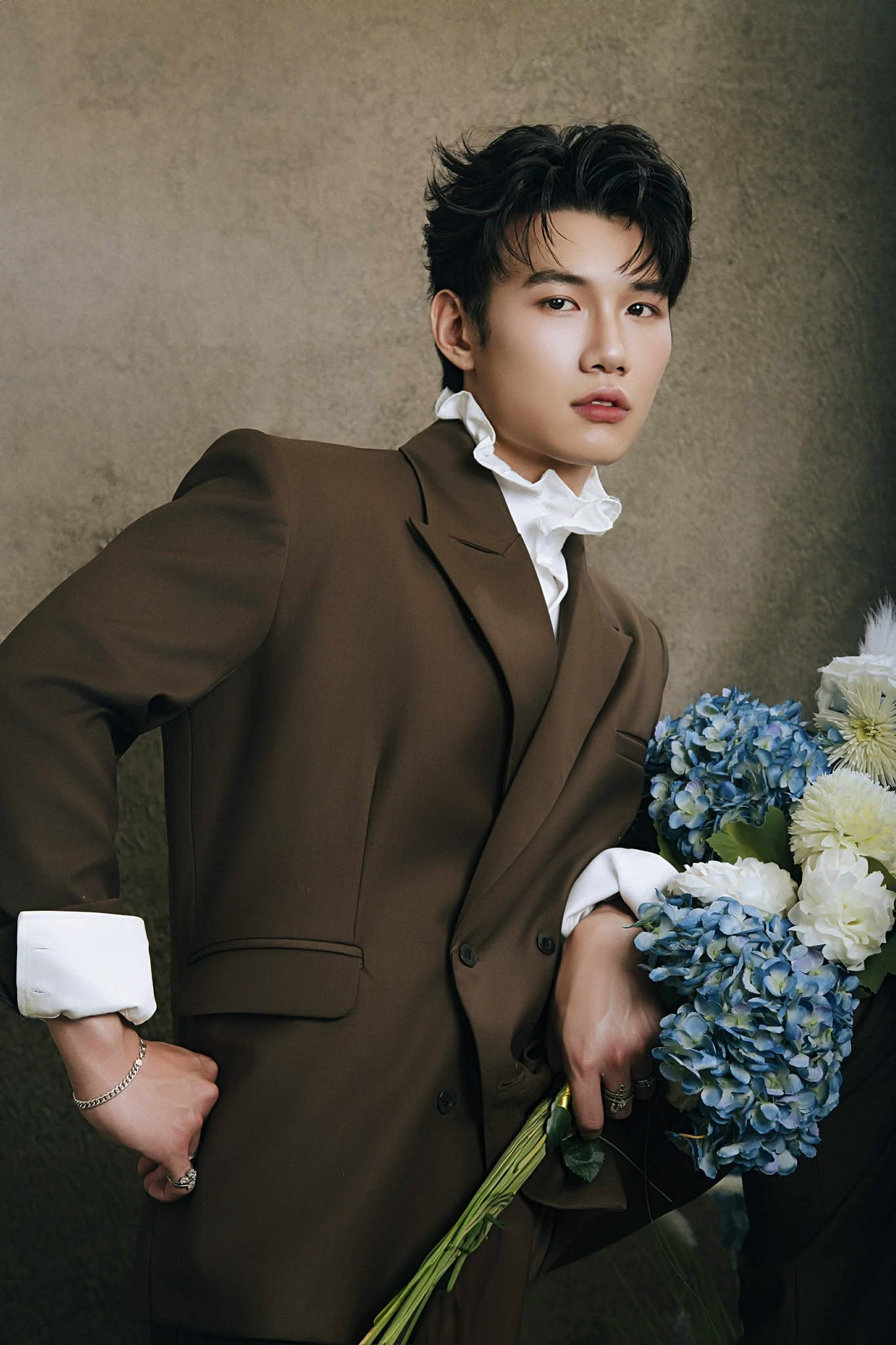 Trước khi tốt nghiệp đại học, Tuấn Đức từng cảm thấy hoang mang và chưa xác định được hướng đi rõ ràng. Trước khi tốt nghiệp đại học, Tuấn Đức từng cảm thấy hoang mang và chưa xác định được hướng đi rõ ràng.