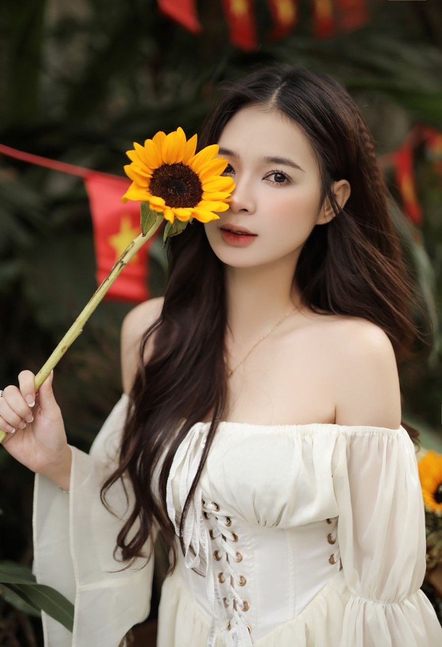 Với Anh Thư, tự lập là đức tính vô cùng cần thiết và là một trong những điều cốt lõi nhất của con người trên con đường hoàn thiện bản thân, đặc biệt đối với những người trẻ.