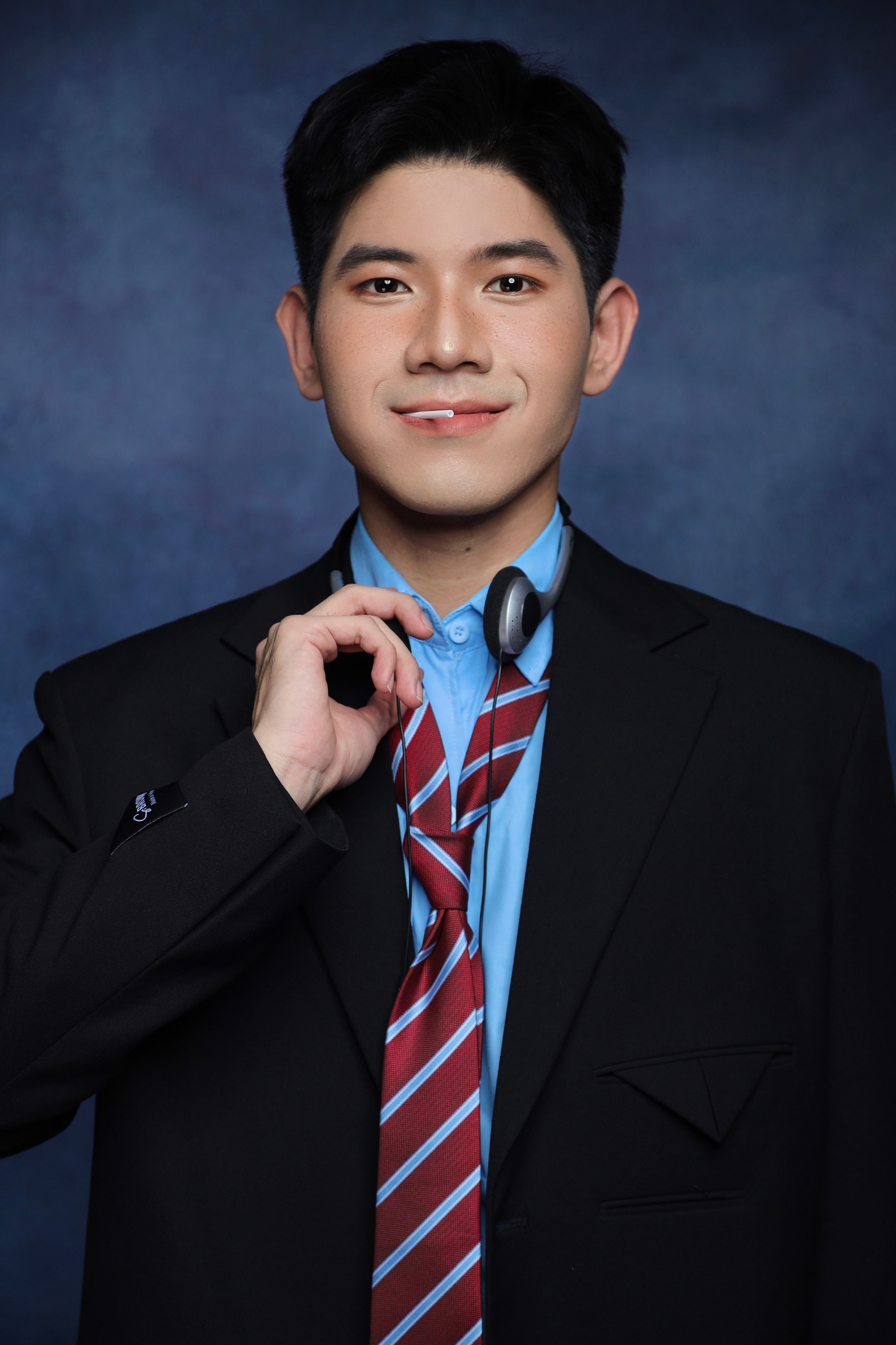 Với Thiên Phát, âm nhạc giống như một liều thuốc chữa lành cho tâm hồn, vừa là một chút động lực cho những dự định nho nhỏ, vừa có thể giúp cậu bạn khôi phục lại nguồn năng lượng tích cực sau những buổi học tập và làm việc mệt mỏi.