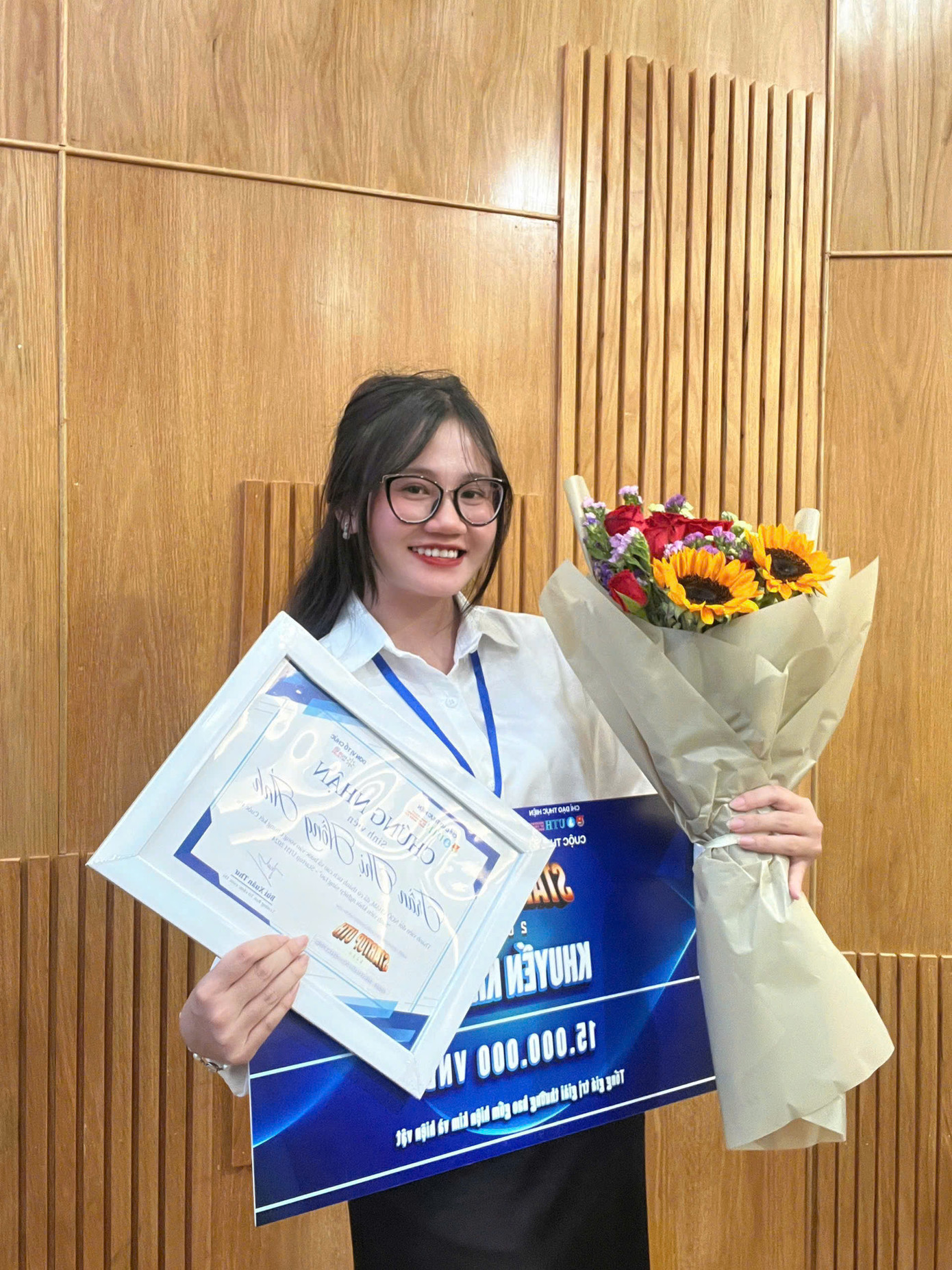 Việc tham gia và đạt giải trong các cuộc thi học thuật và khởi nghiệp là một trong những cột mốc quan trọng trong hành trình của Hồng Ánh. Việc tham gia và đạt giải trong các cuộc thi học thuật và khởi nghiệp là một trong những cột mốc quan trọng trong hành trình của Hồng Ánh.