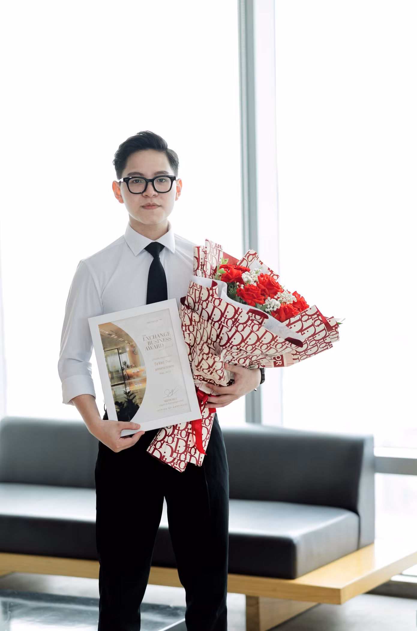 Việt Đức tốt nghiệp Học viện Báo chí và Tuyên truyền.