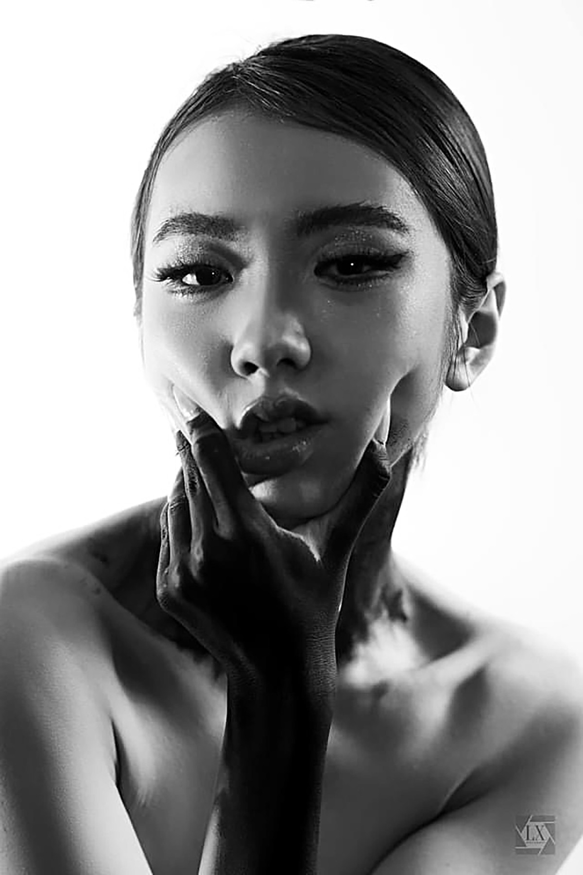 Với tinh thần ham học hỏi và sự chỉ dạy tận tình của tiền bối đi trước, Bảo Ngọc đã ngày một tự tin, tiến bộ và khẳng định bản thân.