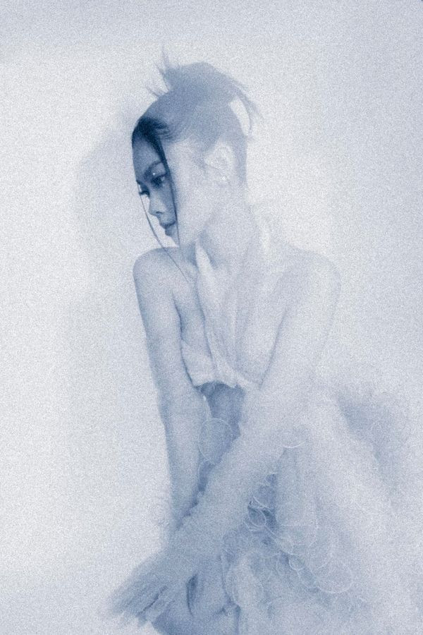 Là một người yêu thích hội họa từ nhỏ, Như Tuyết từng đạt các giải Nhất, Nhì về Hội họa và là “Sinh viên ưu tú” của khóa K23.