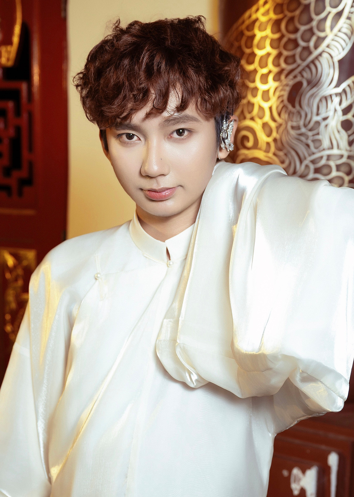 Hữu Nhân đưa ra một số lời khuyên cho các bạn trẻ đam mê thời trang. Hữu Nhân đưa ra một số lời khuyên cho các bạn trẻ đam mê thời trang.