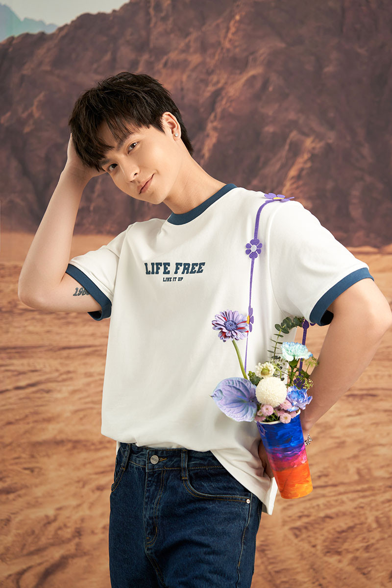 Dù là một sinh viên khối ngành kỹ thuật, tuy nhiên Xuân Thắng lại có sở thích, đam mê về nghệ thuật nói chung và thời trang nói riêng. Dù là một sinh viên khối ngành kỹ thuật, tuy nhiên Xuân Thắng lại có sở thích, đam mê về nghệ thuật nói chung và thời trang nói riêng.