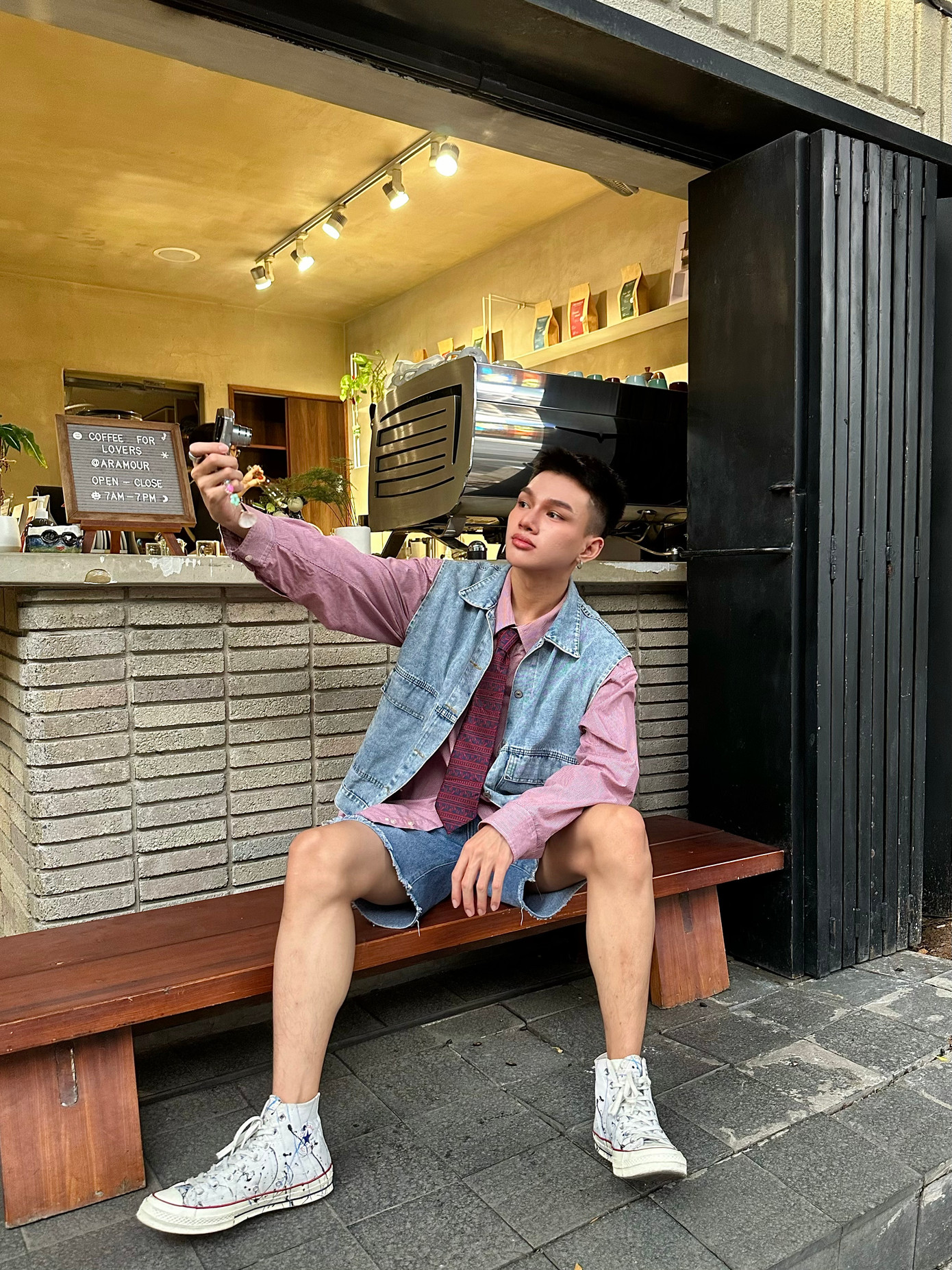 Đoan Huỳnh hạnh phúc với những gì bản thân đang có. Đoan Huỳnh hạnh phúc với những gì bản thân đang có.