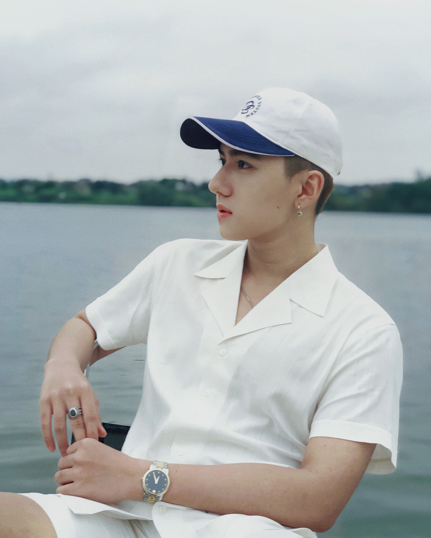 Với Nhật Tùng, ngành công nghệ thông tin là ngành học rất thú vị và logic, có sự phát triển lâu dài. Với Nhật Tùng, ngành công nghệ thông tin là ngành học rất thú vị và logic, có sự phát triển lâu dài.