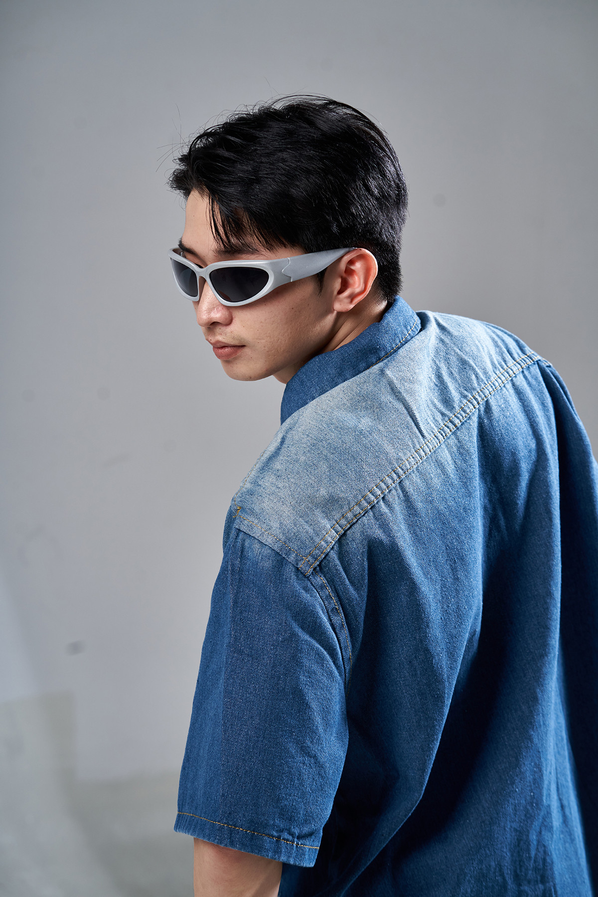 Sau khi tốt nghiệp Đại học, Phạm Hùng quyết định đi theo tiếng gọi của con tim, theo đuổi ước mơ. Sau khi tốt nghiệp Đại học, Phạm Hùng quyết định đi theo tiếng gọi của con tim, theo đuổi ước mơ.