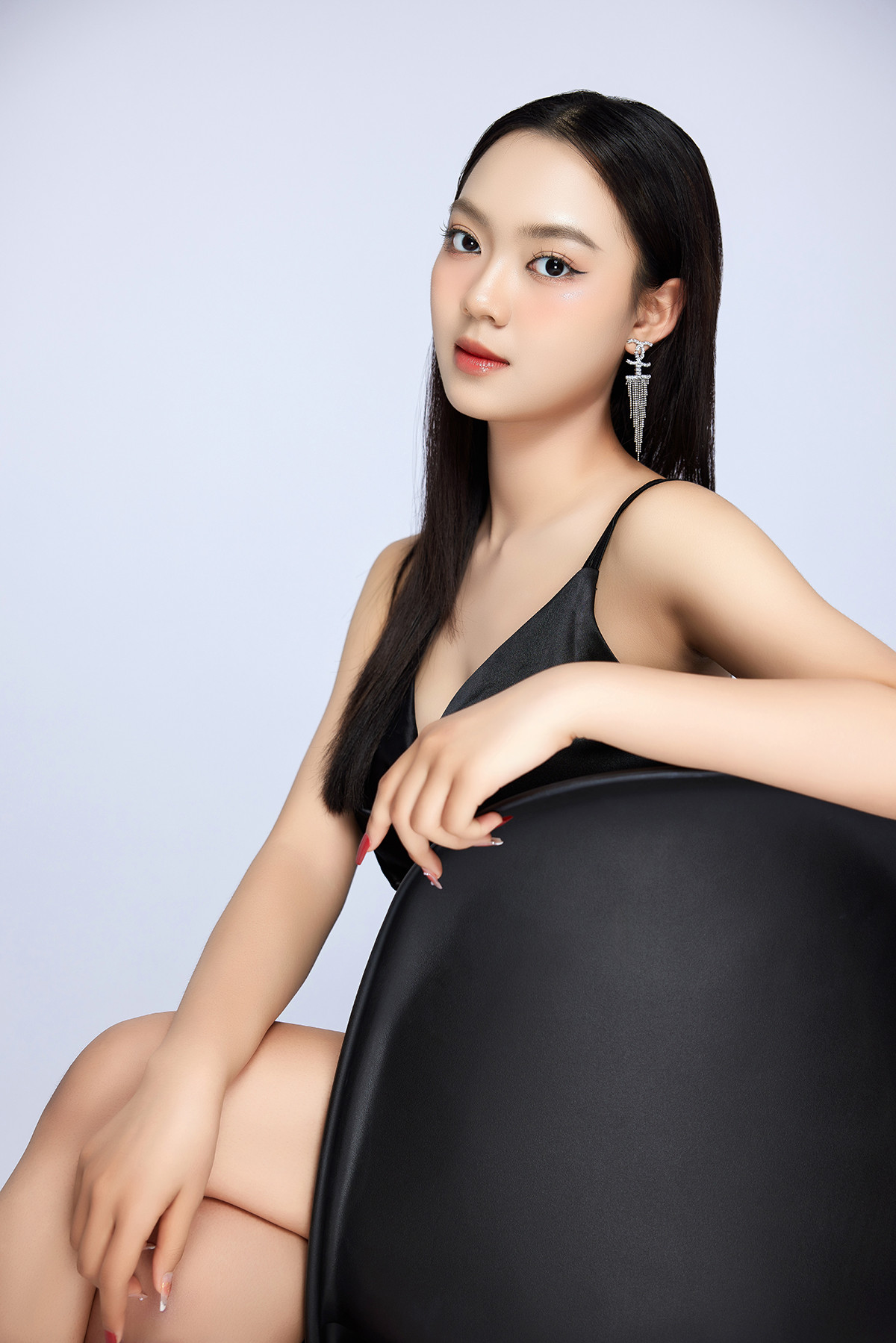 Bên cạnh công việc học tập, Diệu Linh còn là người mẫu, diễn viên và KOL. Bên cạnh công việc học tập, Diệu Linh còn là người mẫu, diễn viên và KOL.