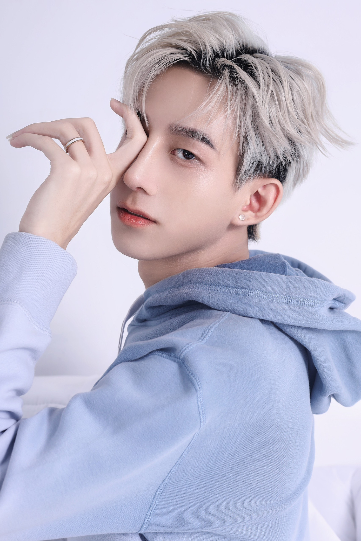 Nguyễn Tuấn Huy (sinh năm 2006) hiện đang theo học tại trường Cao đẳng Kinh tế - Kỹ thuật số 1.