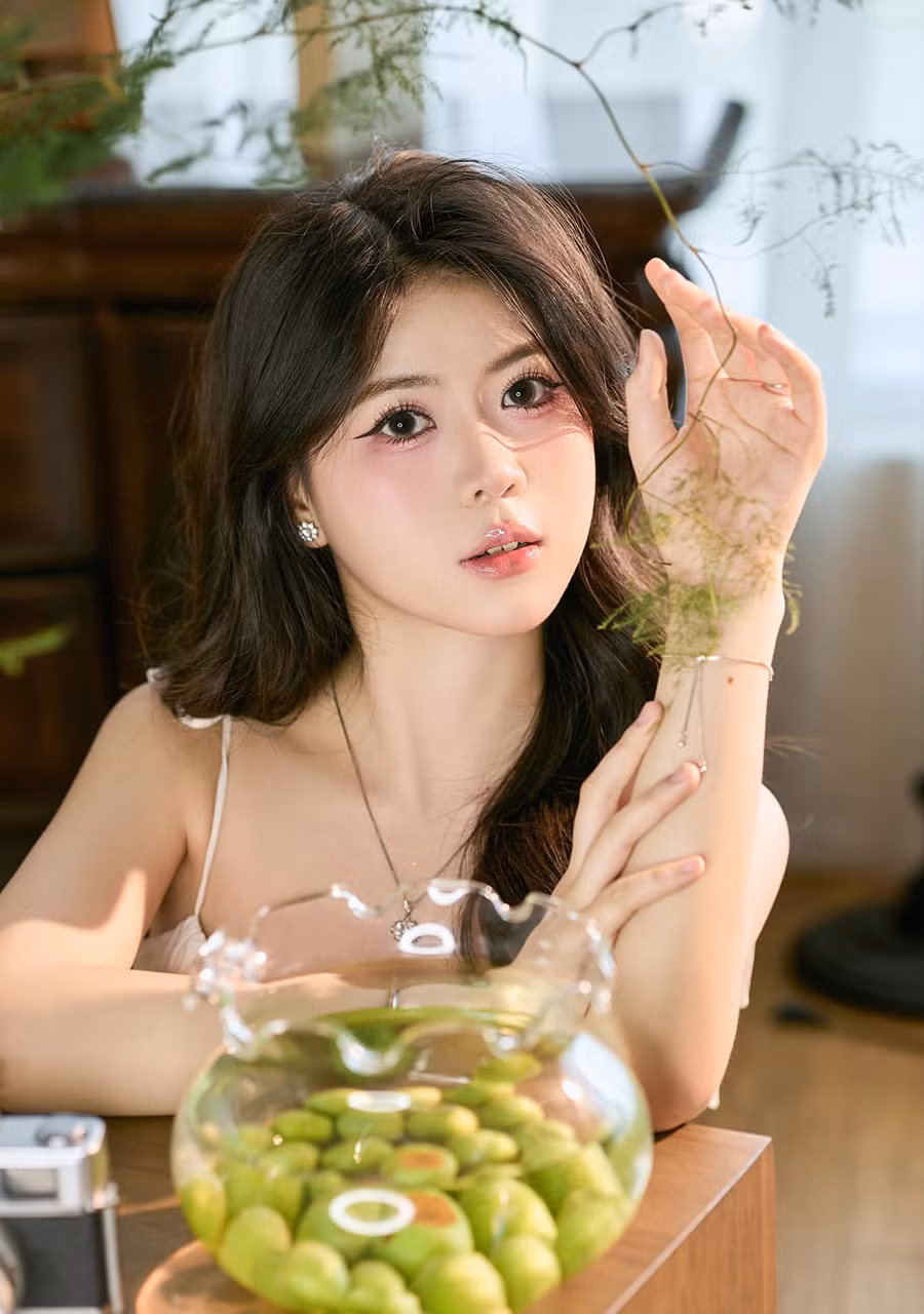 Với Yến Nhi, không gì là không thể, chỉ cần bản thân đủ nhiệt huyết để làm việc. Với Yến Nhi, không gì là không thể, chỉ cần bản thân đủ nhiệt huyết để làm việc.