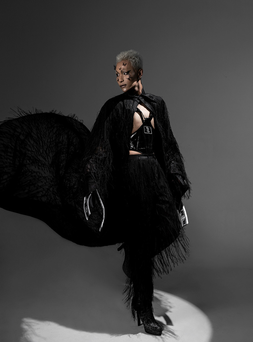 Nolan sở hữu chiều cao hiện tại 1m84 và cân nặng 72kg.