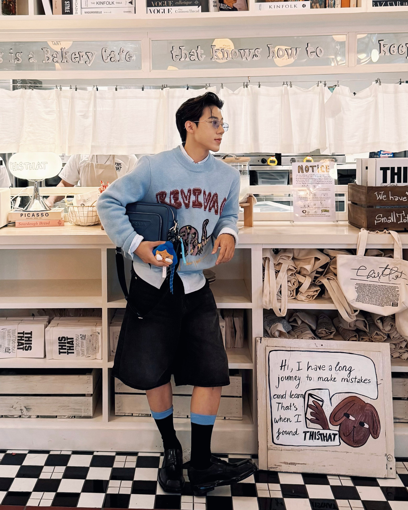 Tô Chu luôn có một tình yêu đặc biệt với thời trang, đặc biệt là phong cách thời trang nam. Tô Chu luôn có một tình yêu đặc biệt với thời trang, đặc biệt là phong cách thời trang nam.