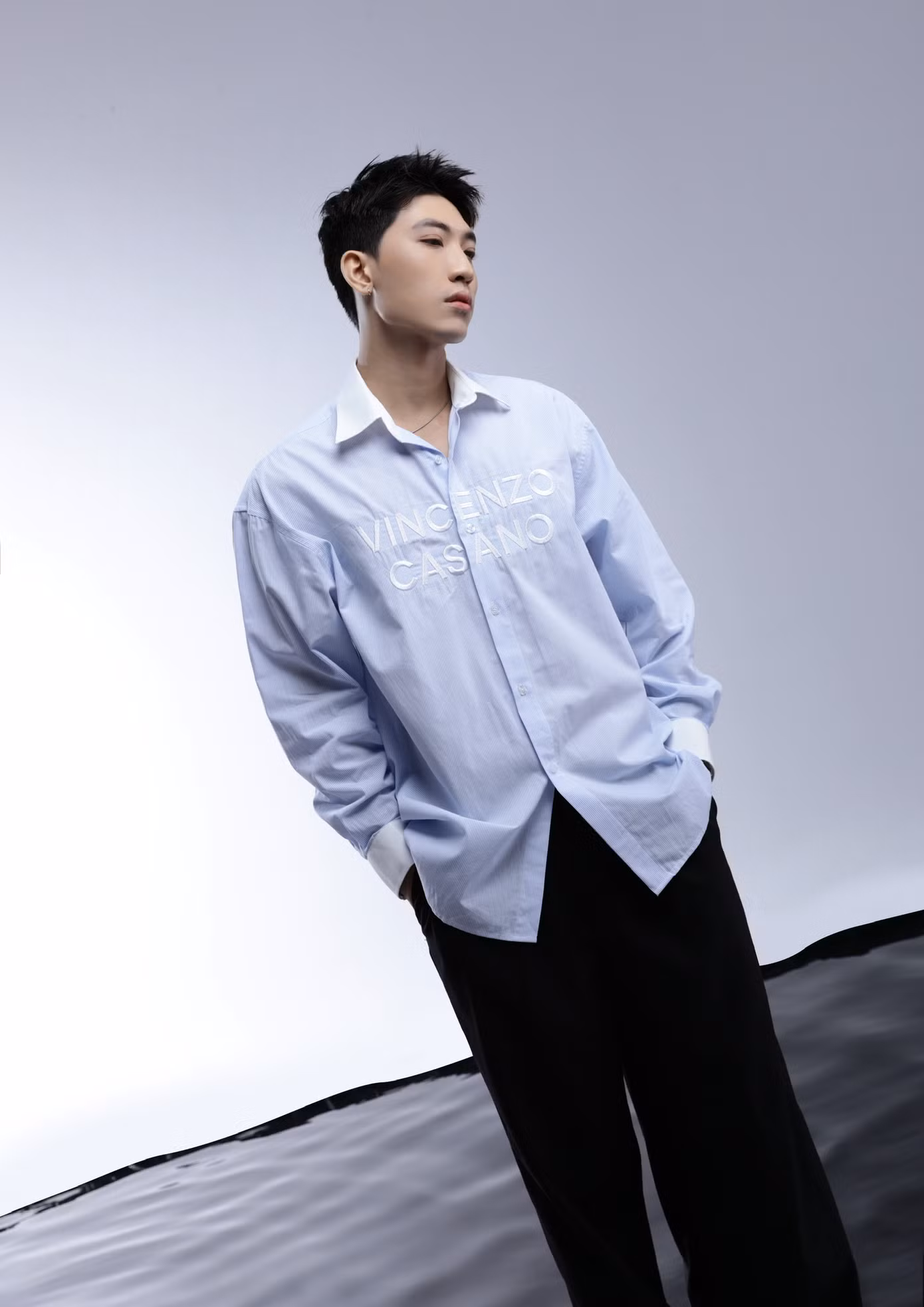 Với những kinh nghiệm, trải nghiệm của bản thân, stylist Duy Dương dành lời khuyên và đưa ra hướng đi cho các bạn trẻ mong muốn theo đuổi ngành nghề này.