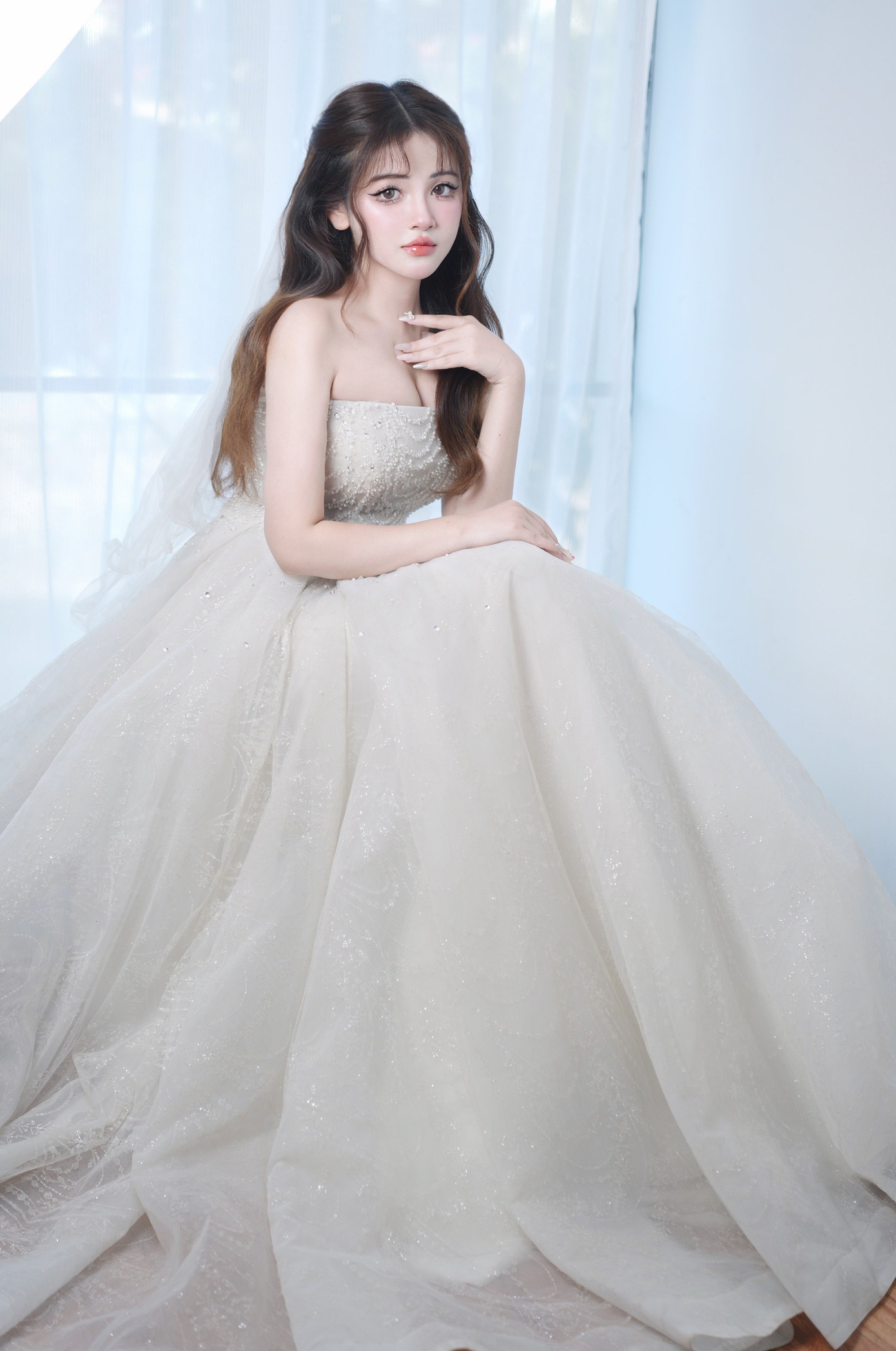 Song song với tình yêu dành cho kinh doanh, Thanh Hương cũng đang thử sức với niềm đam mê người mẫu ảnh. Song song với tình yêu dành cho kinh doanh, Thanh Hương cũng đang thử sức với niềm đam mê người mẫu ảnh.