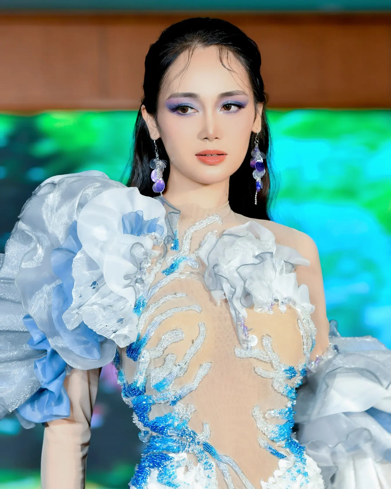 Trên hành trình theo đuổi đam mê, Hải Hà đã học hỏi được rất nhiều điều tích cực, cũng như có được cho mình nhiều thành tích nổi bật. Trên hành trình theo đuổi đam mê, Hải Hà đã học hỏi được rất nhiều điều tích cực, cũng như có được cho mình nhiều thành tích nổi bật.