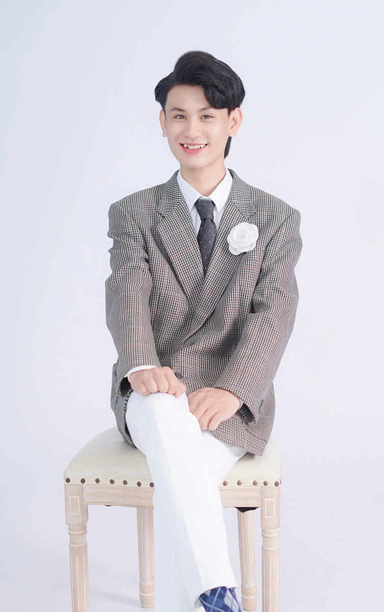 Vốn là một con người yêu cái đẹp, vậy nên Minh Võ mong muốn bản thân sẽ tạo ra được nhiều tác phẩm có giá trị về mặt tinh thần cao, lan toả đến đến mọi người nhiều cung bậc cảm xúc thông qua những tấm hình.