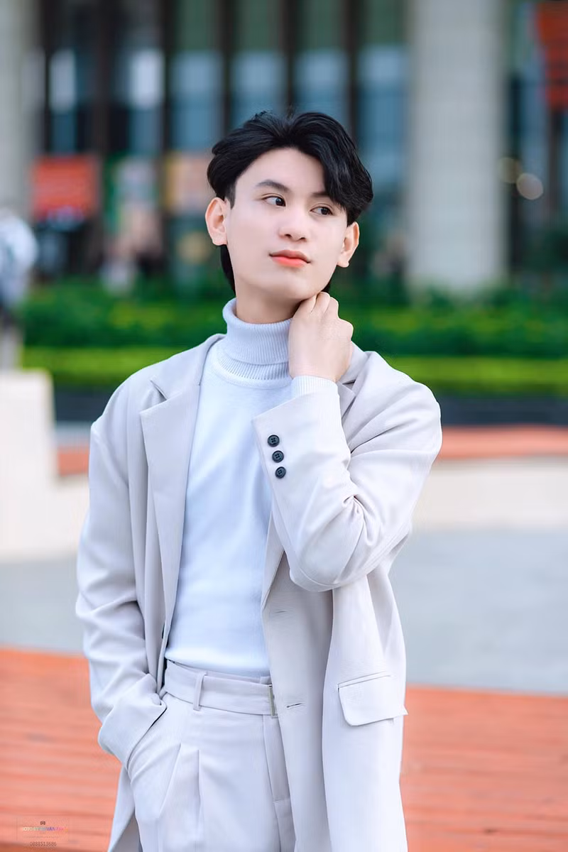 Minh Võ sở hữu cho mình hơn 20.000 người theo dõi trên Facebook và 30.000 lượt theo dõi trên Tiktok.