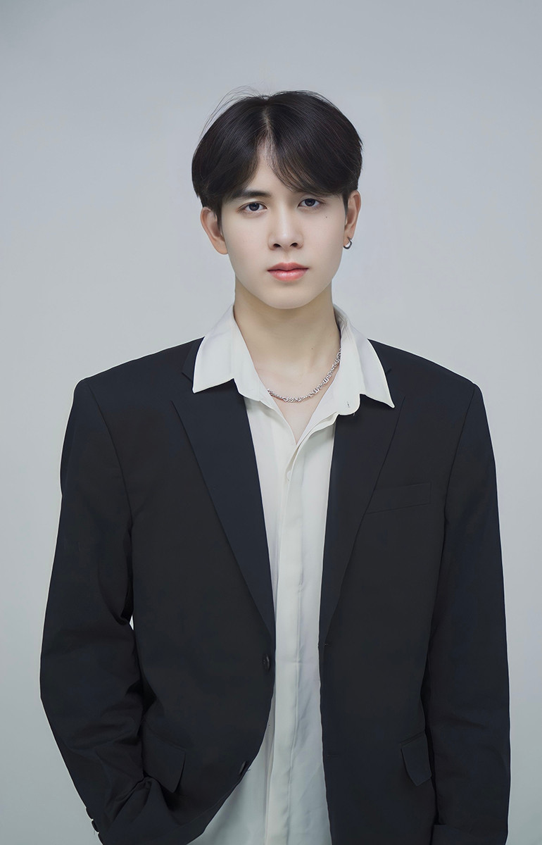 Trên hành trình đến với nghệ thuật, Văn Tuyến cũng trải qua nhiều khó khăn.