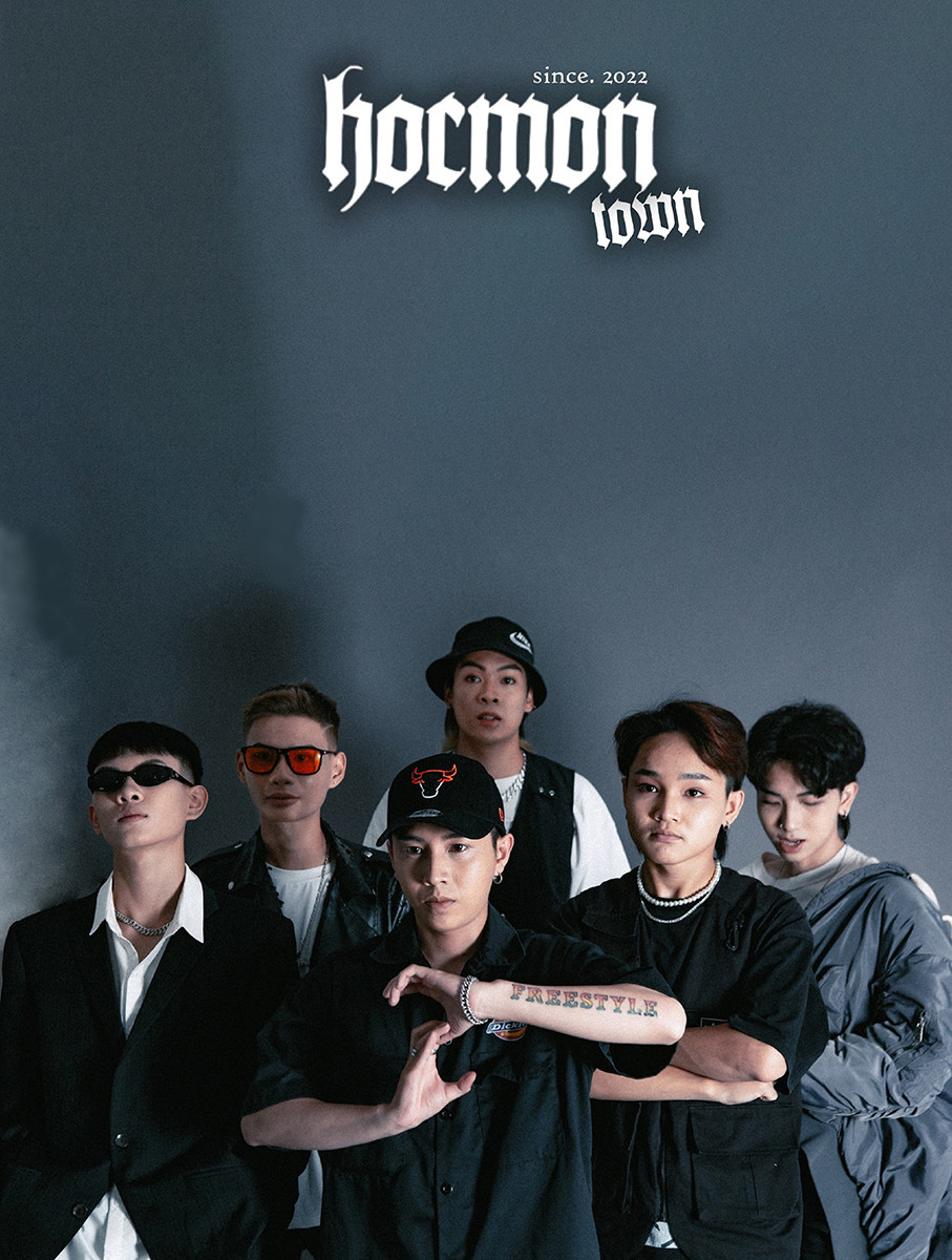 HEETEE cảm thấy may mắn khi có những người bạn đồng hành, cùng theo đuổi đam mê, được là chính mình khi đứng trên sân khấu.