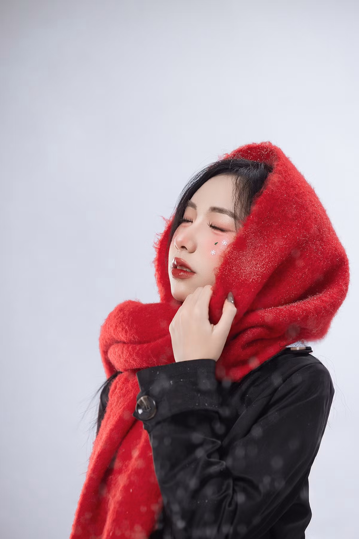 Bảo Ngọc đã thực hiện bộ ảnh Giáng sinh nhằm gửi gắm những lời chúc tốt đẹp đến với mọi người. Bảo Ngọc đã thực hiện bộ ảnh Giáng sinh nhằm gửi gắm những lời chúc tốt đẹp đến với mọi người.