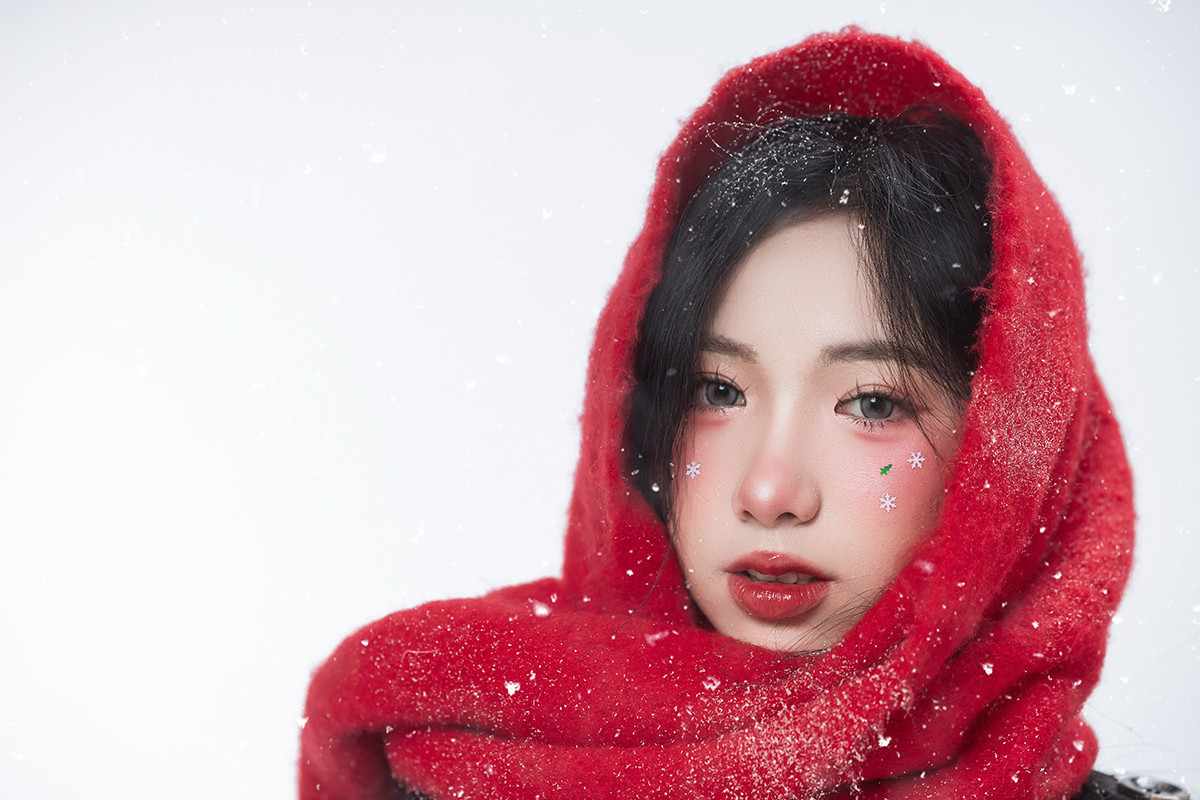 Trần Bảo Ngọc (sinh năm 2004) hiện là sinh viên năm thứ ba tại Đại học Bách khoa Hà Nội. Trần Bảo Ngọc (sinh năm 2004) hiện là sinh viên năm thứ ba tại Đại học Bách khoa Hà Nội.