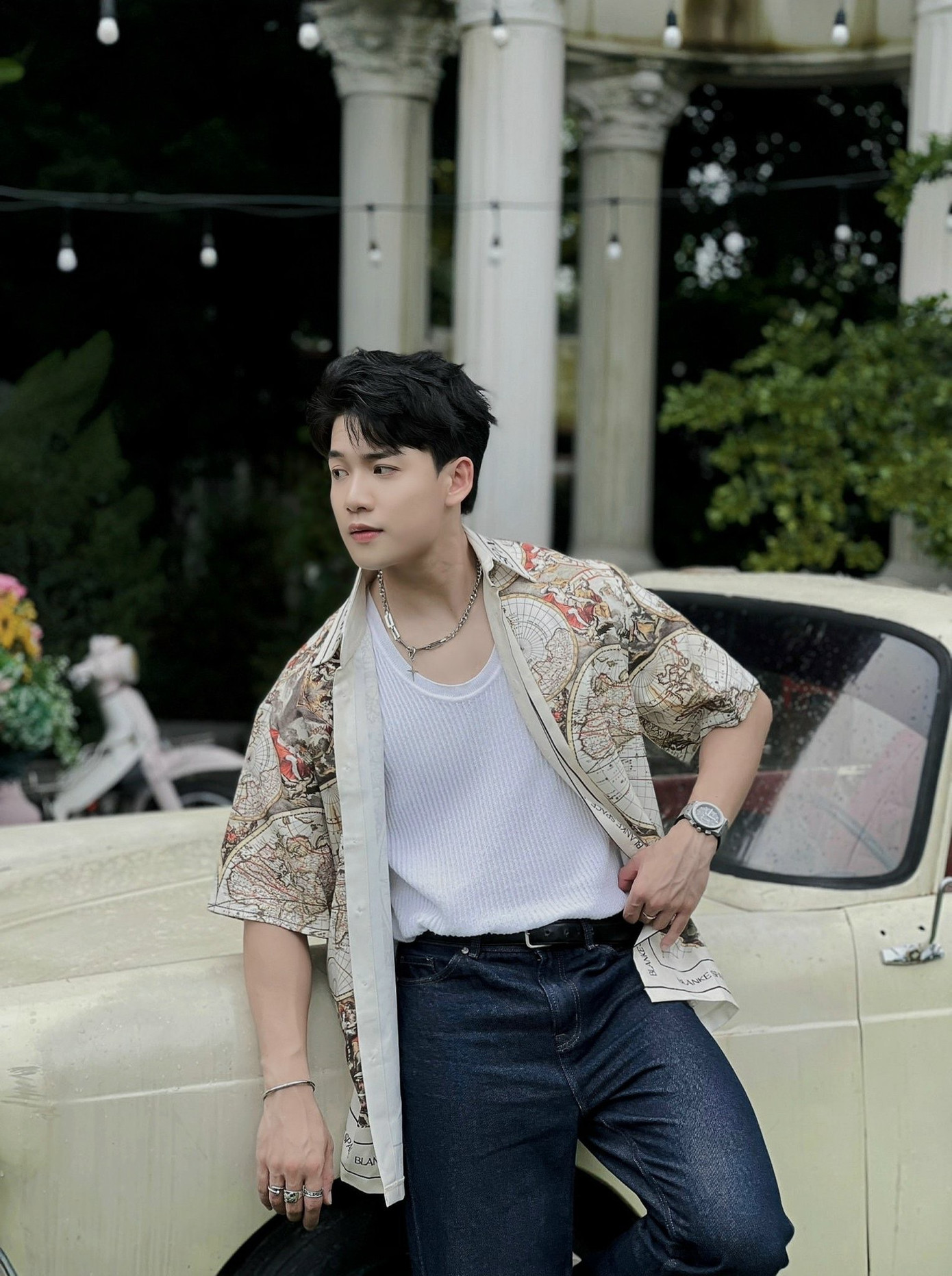 Quyết định rẽ hướng theo đuổi niềm đam mê nghệ thuật của bản thân, thay vì mong muốn của bố mẹ, Minh Thắng luôn không ngừng nỗ lực chứng minh lựa chọn của bản thân.