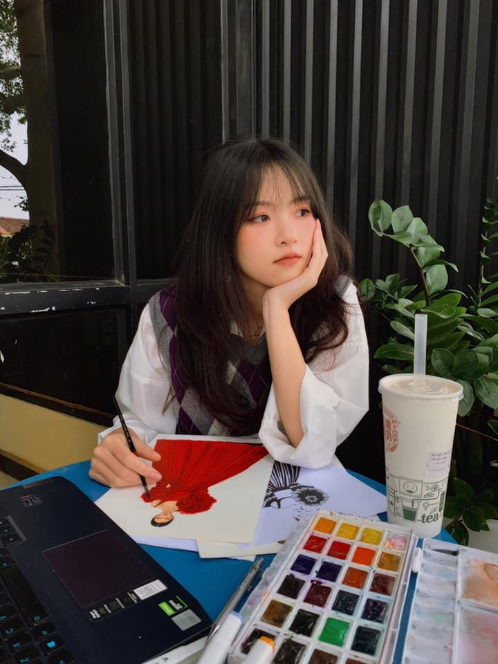 Từ nhỏ, Ngọc Ánh đã có niềm đam mê với những mảnh vải vụn. Từ nhỏ, Ngọc Ánh đã có niềm đam mê với những mảnh vải vụn.