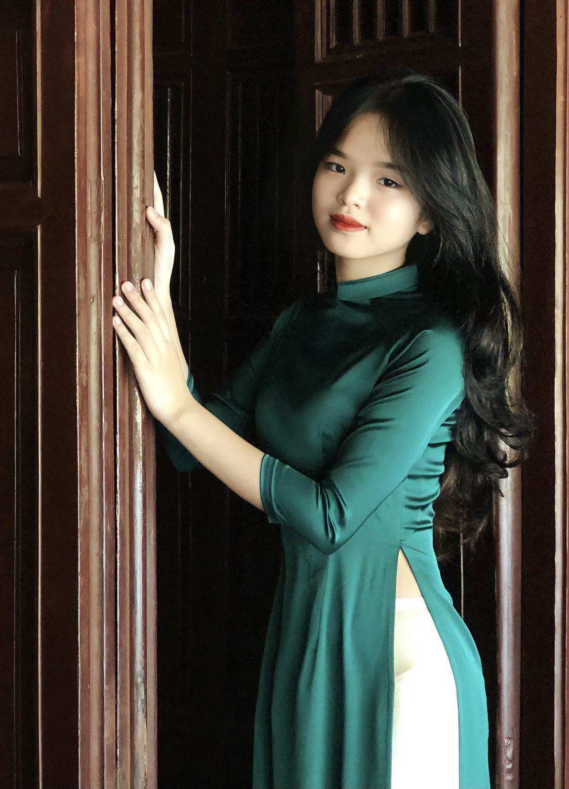 Lê Thị Huyền Trân hiện đang theo học tại Học viện Âm nhạc Huế.