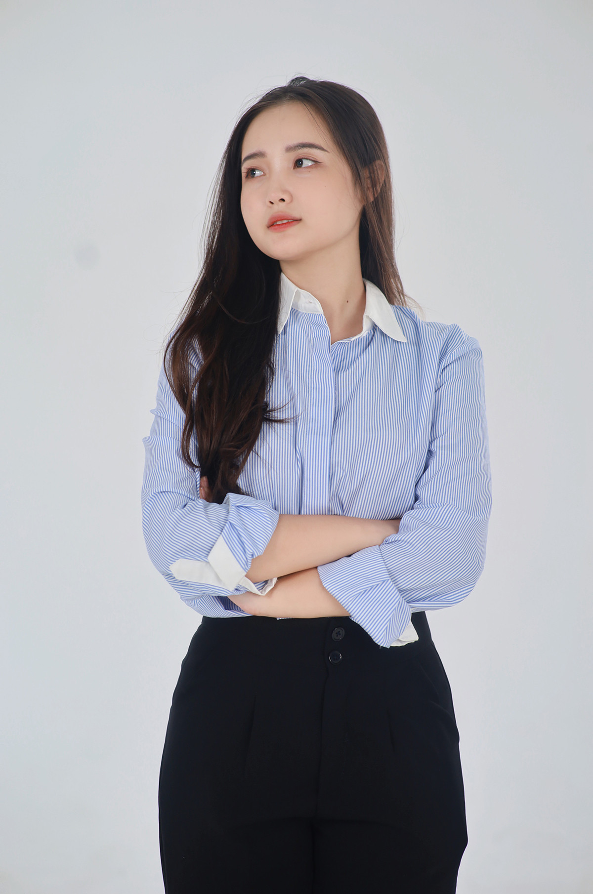 Duyên hiện đang là Phó chủ nhiệm, kiêm Trưởng Ban chuyên môn của CLB Người dẫn chương trình Học viện Ngân hàng. Duyên hiện đang là Phó chủ nhiệm, kiêm Trưởng Ban chuyên môn của CLB Người dẫn chương trình Học viện Ngân hàng.