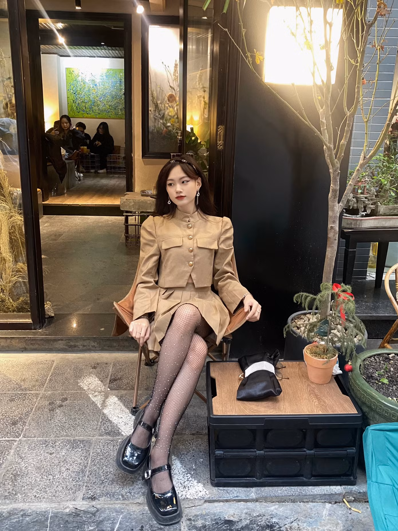 Với nhan sắc đậm chất Á Đông, đường nét nhỏ nhắn sắc sảo tựa các “soái tỷ” Trung Hoa, Châu Giang đã dành được rất nhiều lượt quan tâm và yêu mến của mọi người.