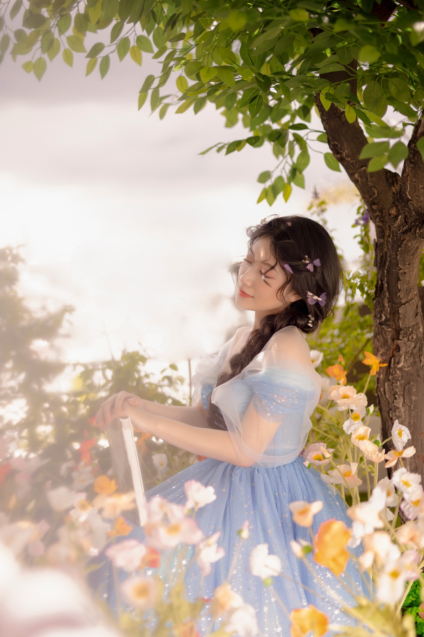 Sau khi bén duyên với nghề người mẫu ảnh giúp Trâm tự tin hơn, nhìn ra được những ưu, khuyết điểm của bản thân và từ đó yêu bản thân nhiều hơn. Sau khi bén duyên với nghề người mẫu ảnh giúp Trâm tự tin hơn, nhìn ra được những ưu, khuyết điểm của bản thân và từ đó yêu bản thân nhiều hơn.