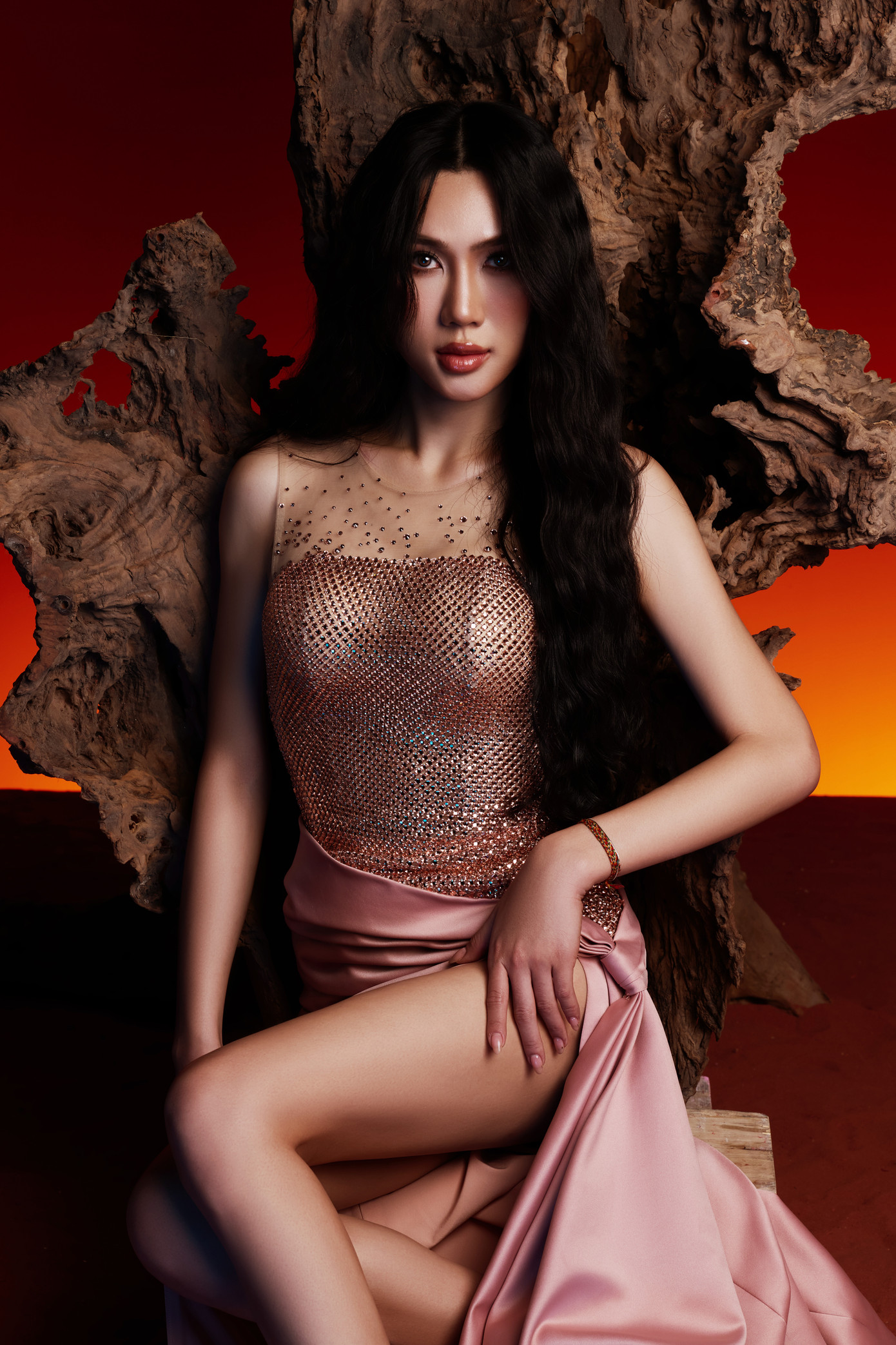 Tuệ Vy tin rằng, vẻ đẹp không chỉ nằm ở ngoại hình mà còn là sự tự tin, lòng dũng cảm và khả năng lan tỏa những năng lượng tích cực.