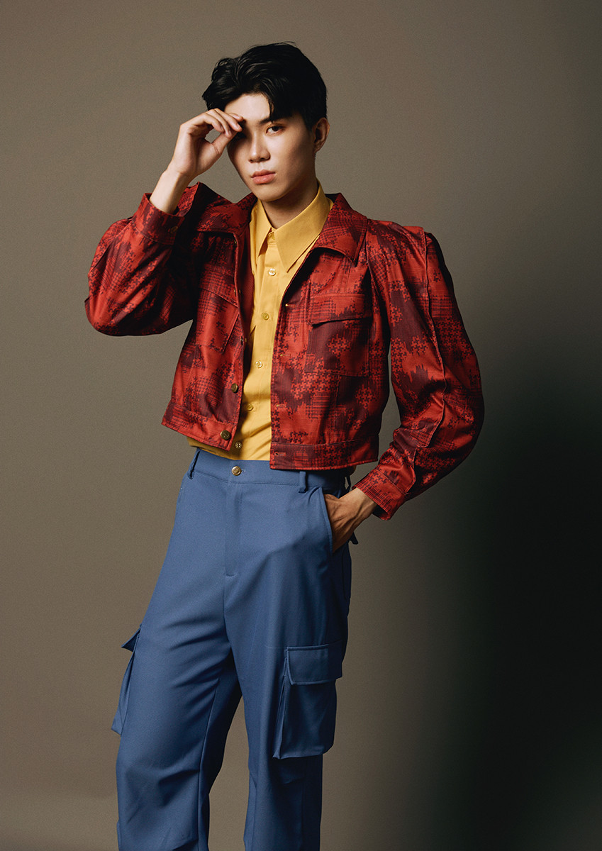 Yong Luan luôn tự hào khi bản thân là một người con của Việt Nam, lớn lên và sinh sống tại Việt Nam, song vẫn giữ, được thừa hưởng nét của người Malaysia và Trung Quốc từ gia đình.