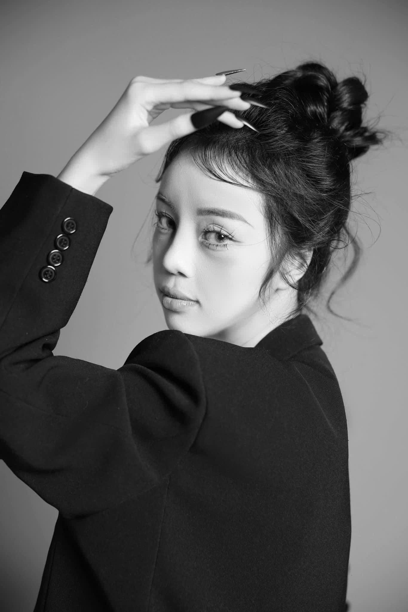 Lê Hồng Hà (sinh năm 2003, quê Hải Phòng) đang là người mẫu ảnh tự do.