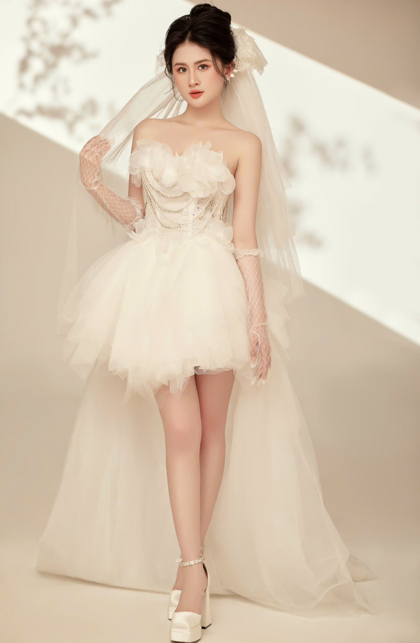 Cô gái trẻ đến từ Thừa Thiên Huế đang nỗ lực từng ngày để hiện thực hóa giấc mơ của bản thân. Cô gái trẻ đến từ Thừa Thiên Huế đang nỗ lực từng ngày để hiện thực hóa giấc mơ của bản thân.