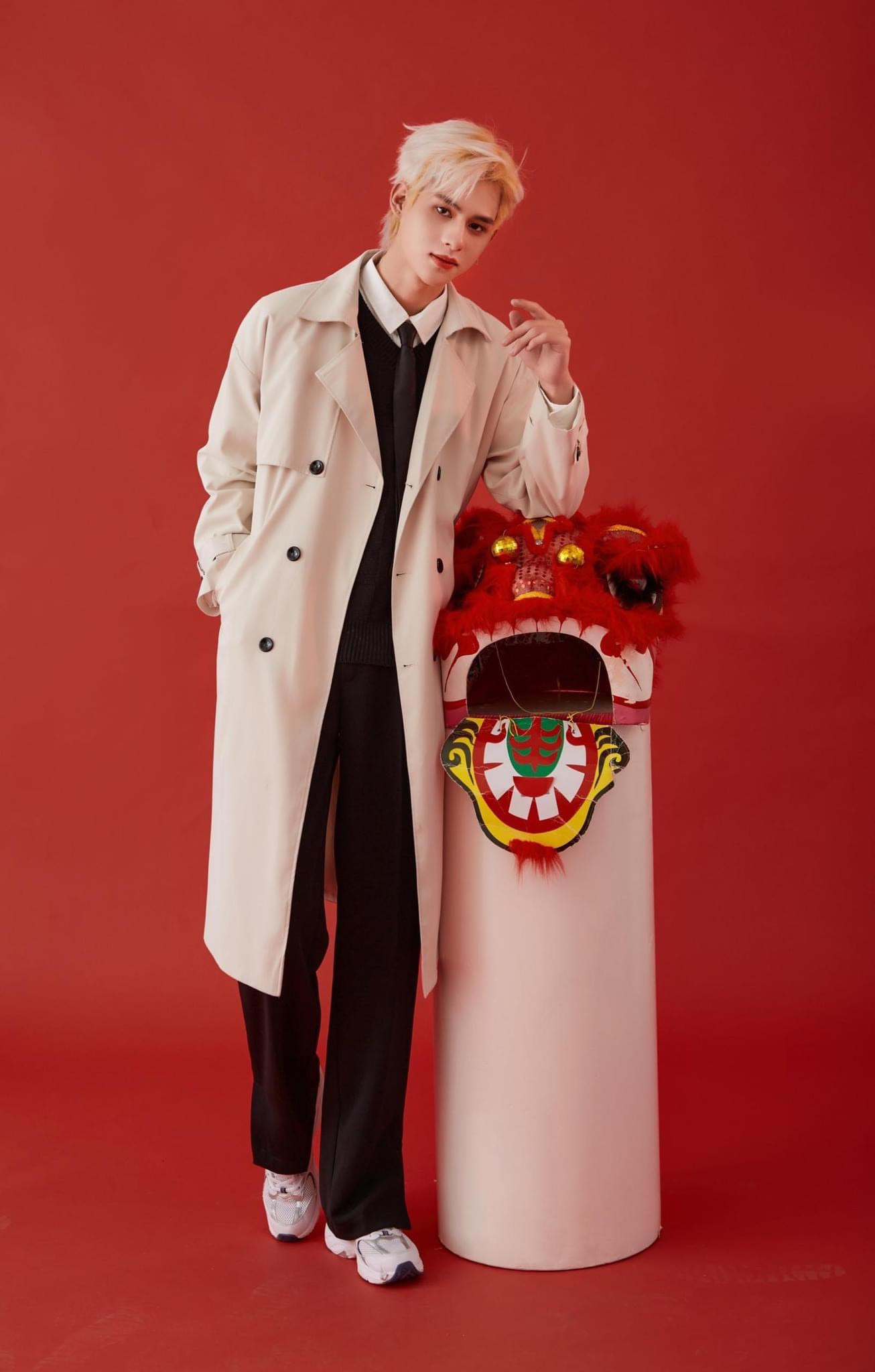 Khi mới bắt đầu theo đuổi diễn xuất, Văn Nam cũng gặp phải nhiều vấn đề khó khăn. Khi mới bắt đầu theo đuổi diễn xuất, Văn Nam cũng gặp phải nhiều vấn đề khó khăn.