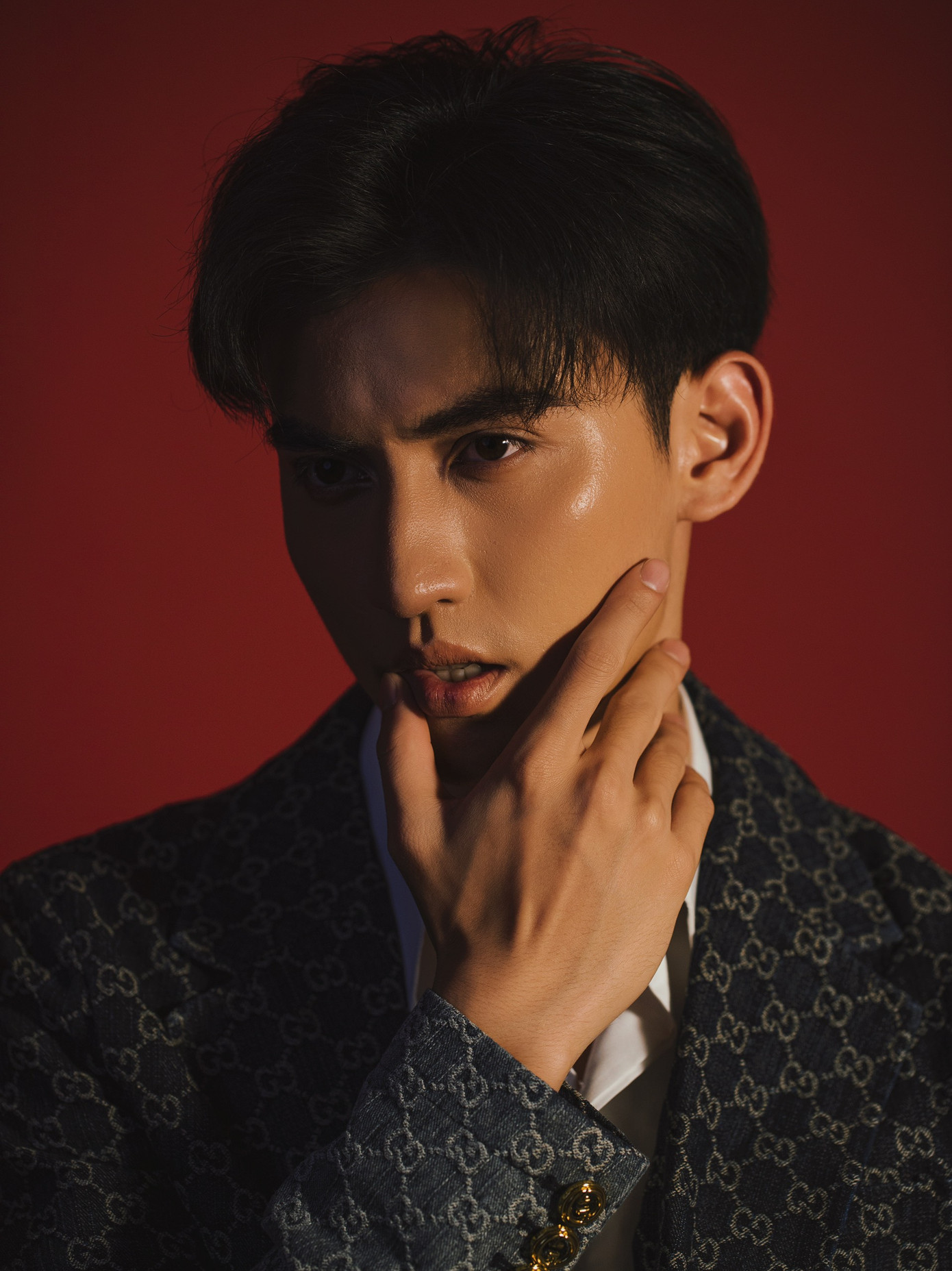 Phạm Đức Nguyên (sinh năm 2000) đang là sinh viên năm ba chuyên ngành Diễn viên kịch, điện ảnh – truyền hình của trường Đại học Sân khấu – Điện ảnh TP.HCM. Phạm Đức Nguyên (sinh năm 2000) đang là sinh viên năm ba chuyên ngành Diễn viên kịch, điện ảnh – truyền hình của trường Đại học Sân khấu – Điện ảnh TP.HCM.