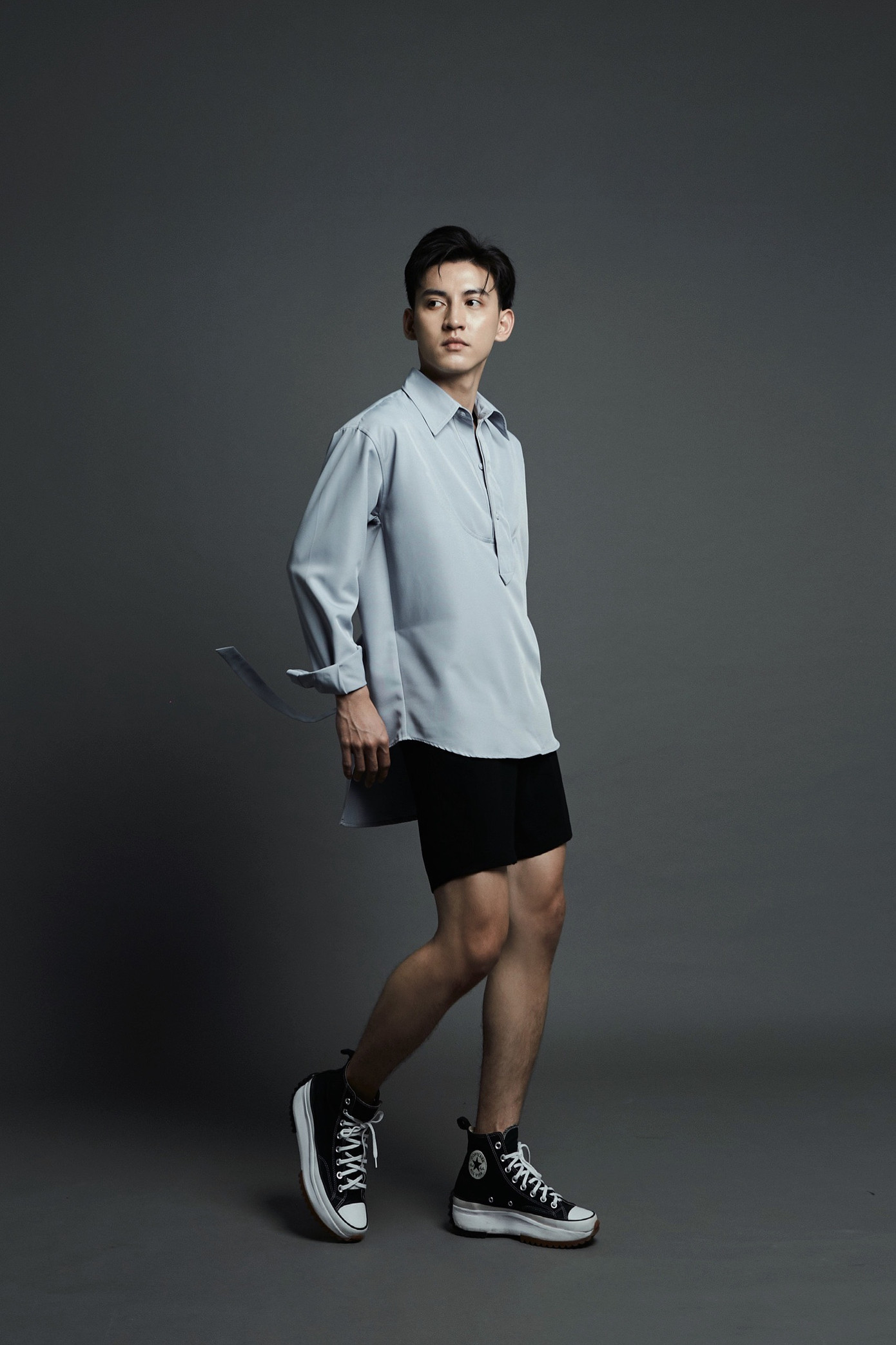 Bên cạnh công việc học, Đức Nguyên còn được biết đến là một diễn viên, người mẫu ảnh tự do. Bên cạnh công việc học, Đức Nguyên còn được biết đến là một diễn viên, người mẫu ảnh tự do.