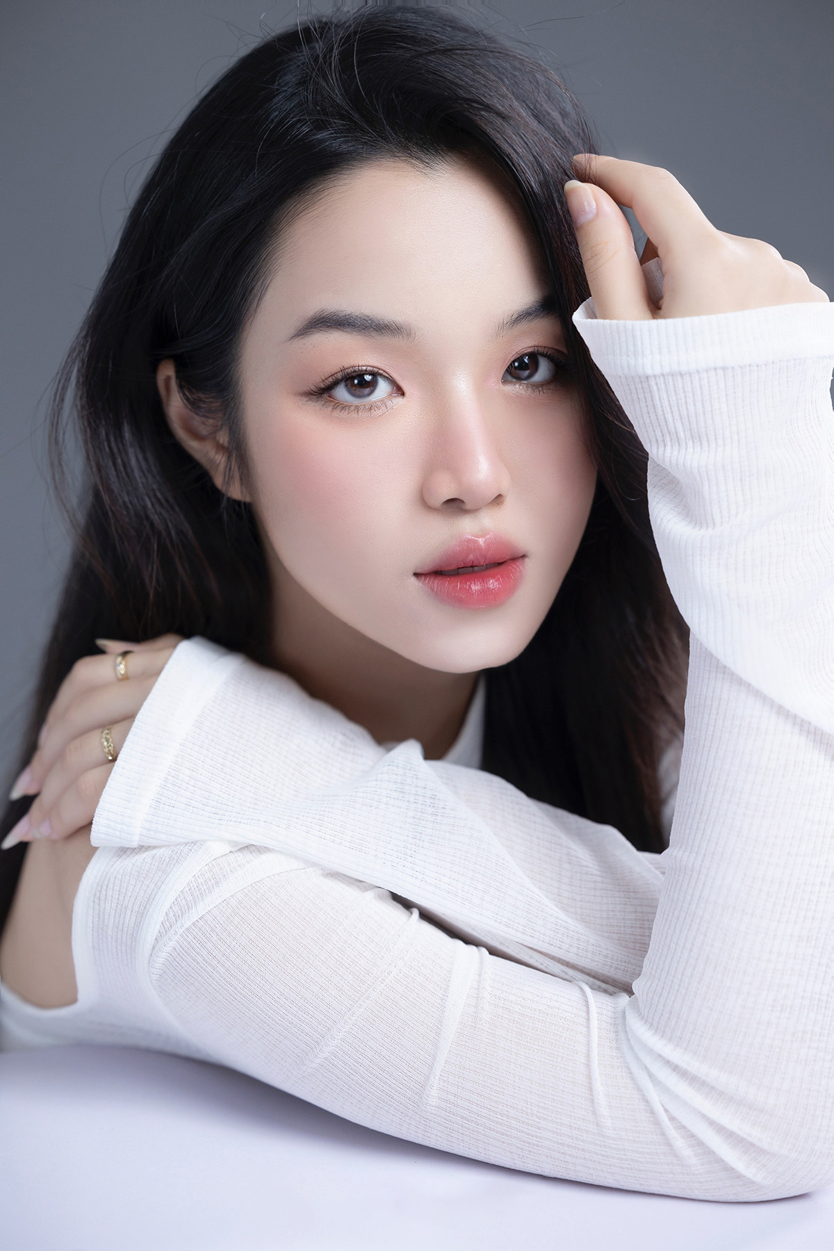 Hoàng Yến Linh (sinh năm 2003) hiện đang là sinh viên của trường Đại học Đại Nam.