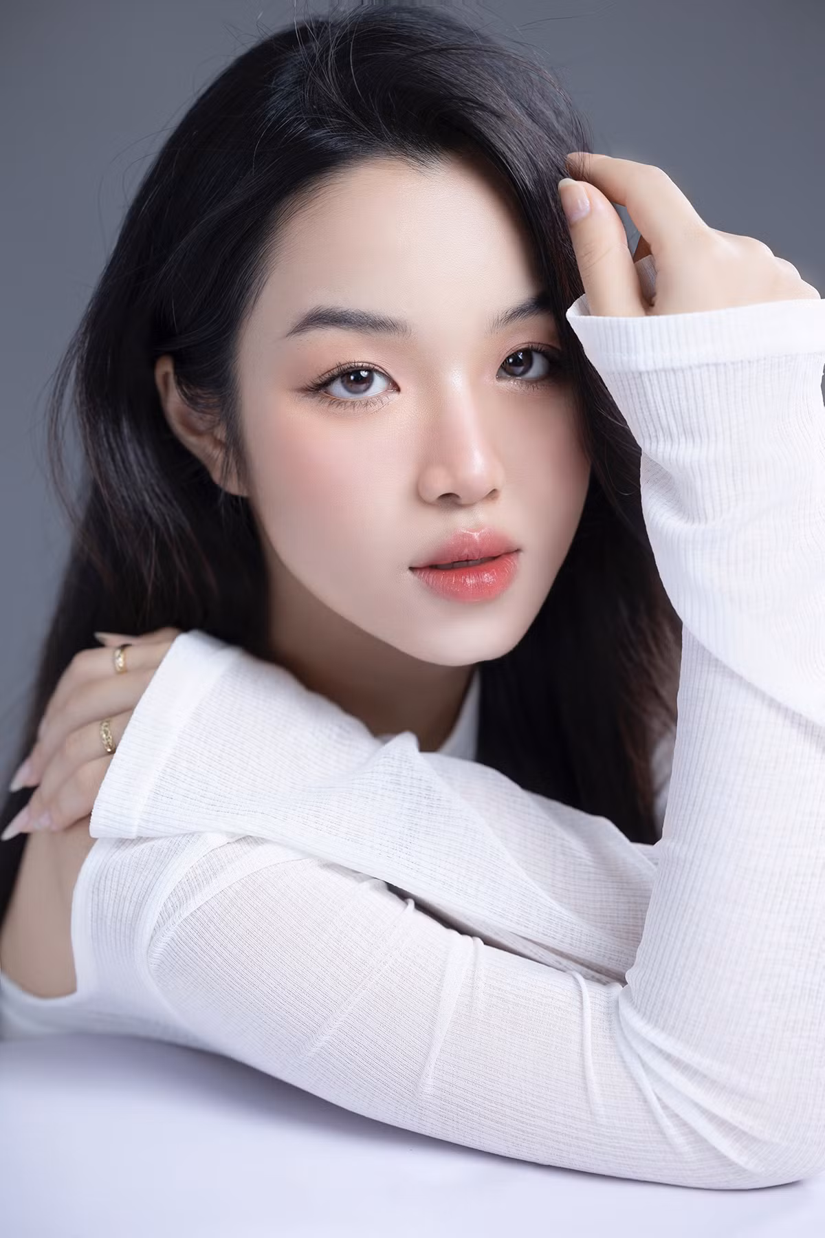 Hoàng Yến Linh (sinh năm 2003) hiện đang là sinh viên của trường Đại học Đại Nam.
