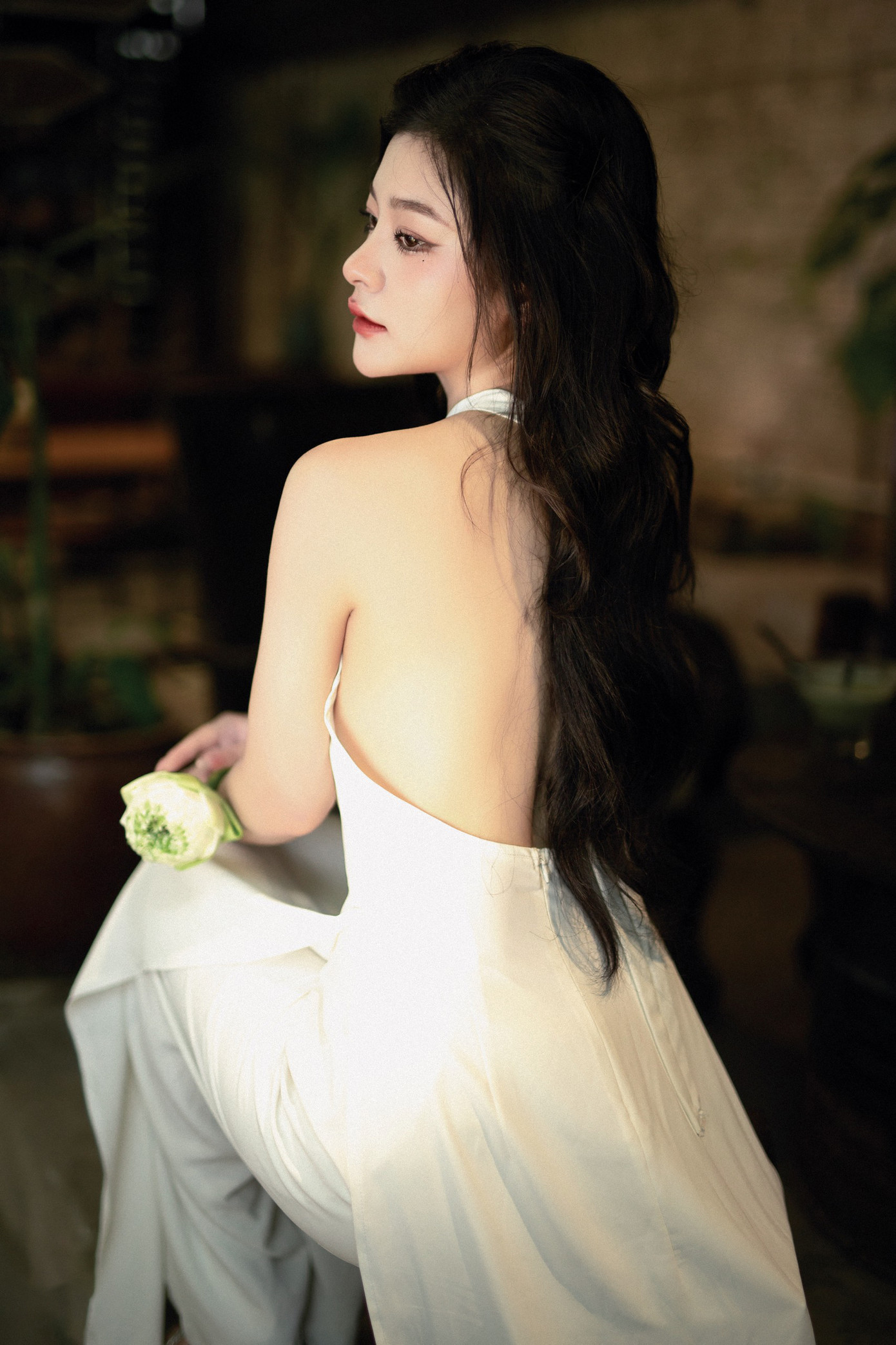 Từng trải qua nhiều khó khăn trong cuộc sống và sự “đổ vỡ”, Linh Châu luôn mong ước sẽ trở thành người có tầm ảnh hưởng để có thể truyền đạt những điều tích cực, mang lại nhiều giá trị tốt đẹp cho xã hội.