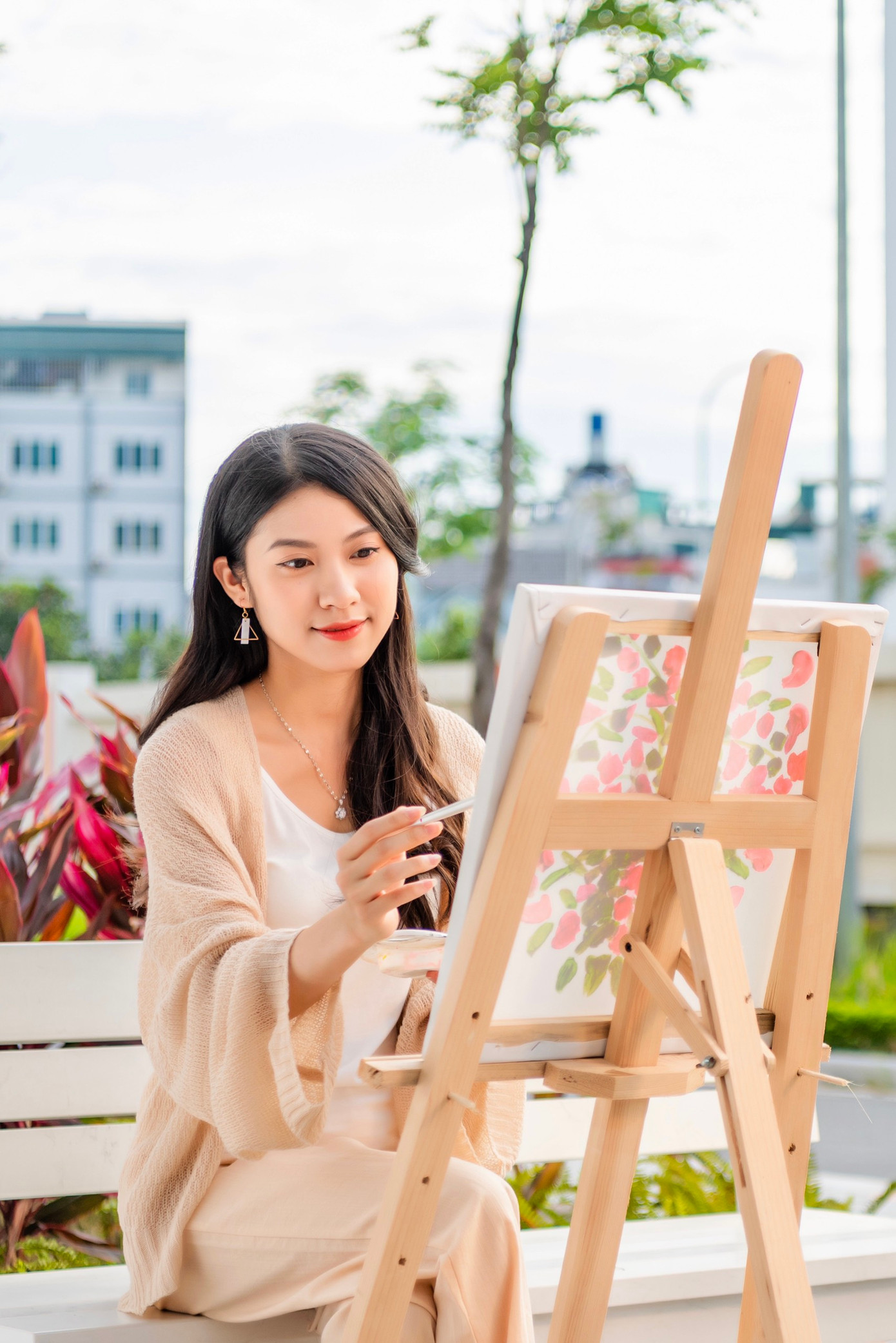 Hải Hà mong muốn được ứng dụng những kiến thức khoa học cơ bản tới tất cả mọi người, để mọi người có một chế độ sống lành mạnh, tươi vui và hạnh phúc. Hải Hà mong muốn được ứng dụng những kiến thức khoa học cơ bản tới tất cả mọi người, để mọi người có một chế độ sống lành mạnh, tươi vui và hạnh phúc.