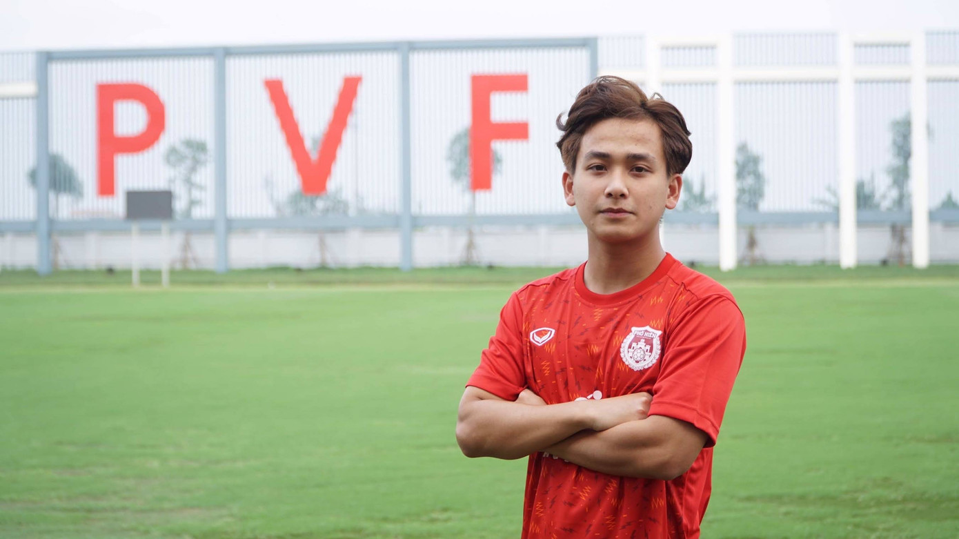 Đức Mạnh từng theo đuổi sự nghiệp cầu thủ chuyên nghiệp suốt 7 năm. Đức Mạnh từng theo đuổi sự nghiệp cầu thủ chuyên nghiệp suốt 7 năm.