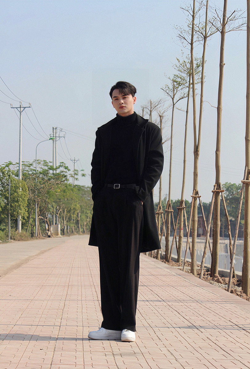 Ánh Dương mong muốn được đầu quân về các công ty bất động sản và đứng trong hàng ngũ top người mẫu hàng đầu của Hà Nội.