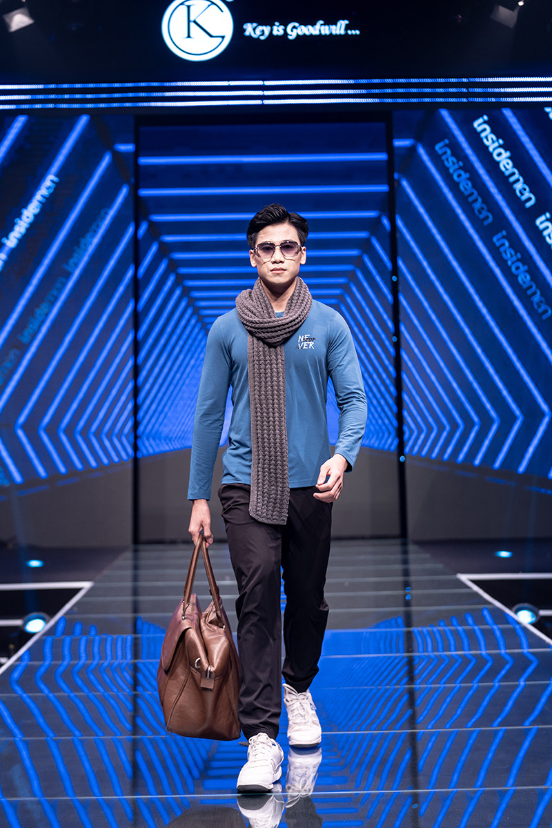 Vốn thừa hưởng tính nghị lực, rắn rỏi từ nắng và gió, Tiến Đạt luôn nỗ lực không ngừng nghỉ trên hành trình hoàn thiện bản thân. Vốn thừa hưởng tính nghị lực, rắn rỏi từ nắng và gió, Tiến Đạt luôn nỗ lực không ngừng nghỉ trên hành trình hoàn thiện bản thân.